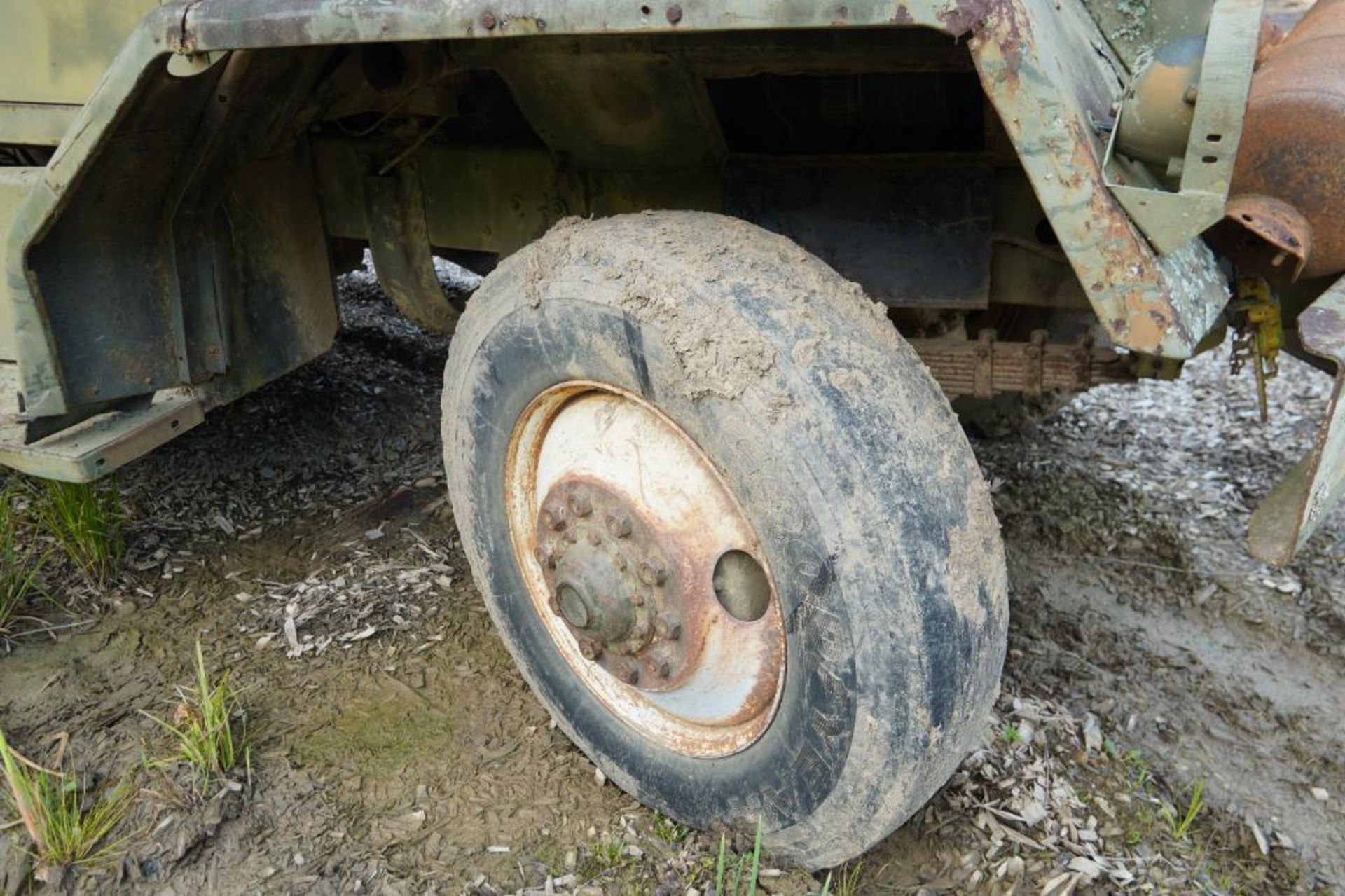 Military 6 x 6 Dump Truck - Image 7 of 50