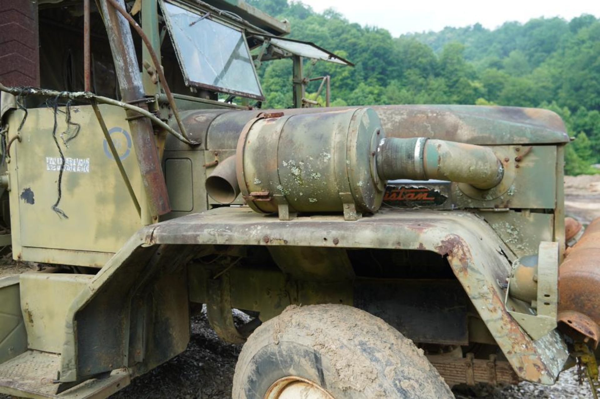 Military 6 x 6 Dump Truck - Image 8 of 50