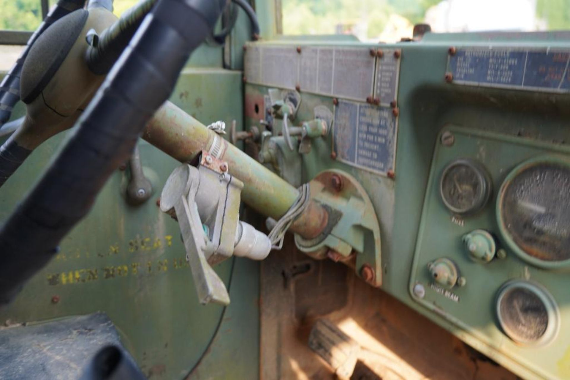 Military 6 x 6 Dump Truck - Image 47 of 50