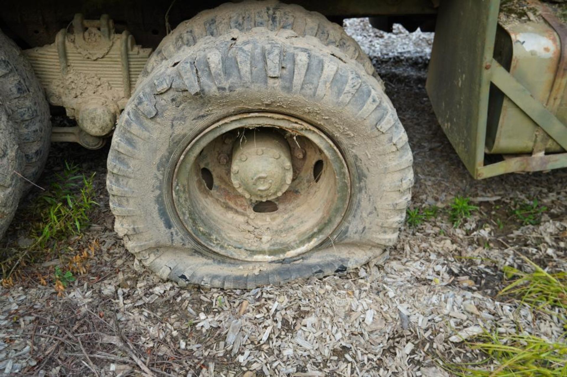 Military 6 x 6 Dump Truck - Image 13 of 50