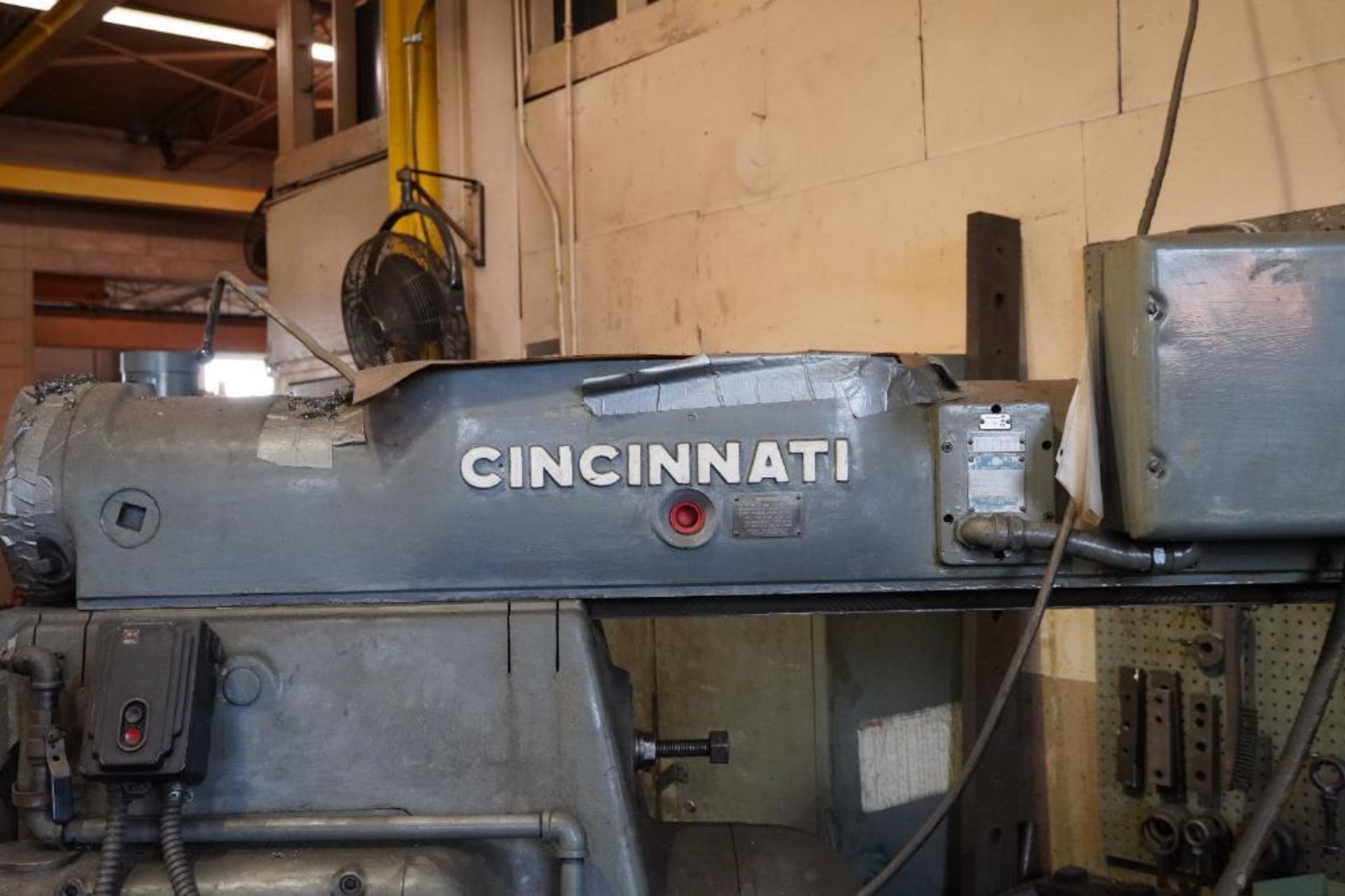 Cincinnati Drill Press - Image 7 of 38