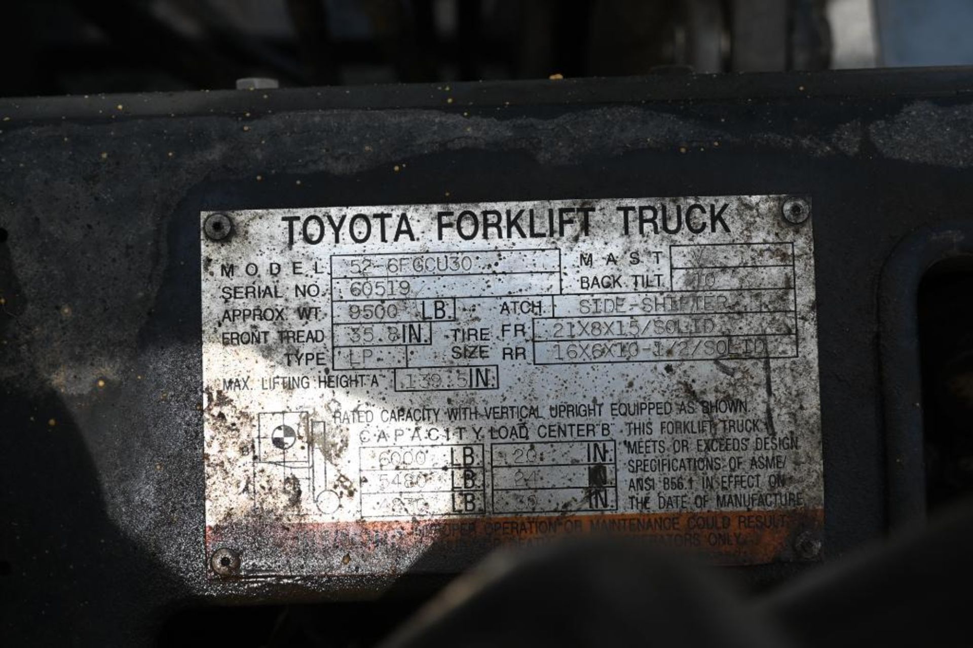 Toyota Forlift - Image 31 of 32