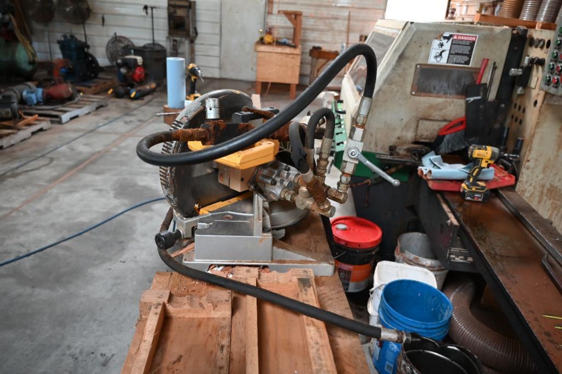 12" DeWalt Chop Saw with Bench - Image 4 of 13