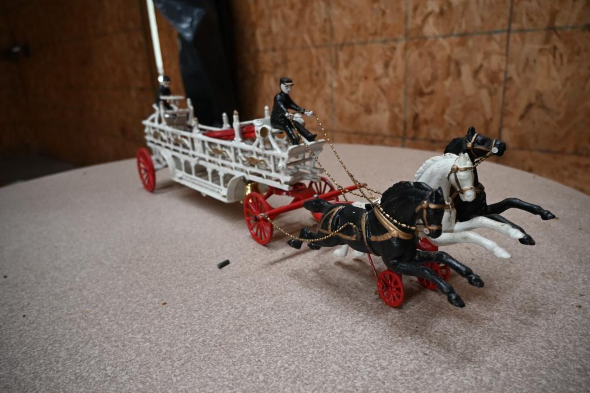 Steel Toy Ladder Carriage - Image 2 of 10