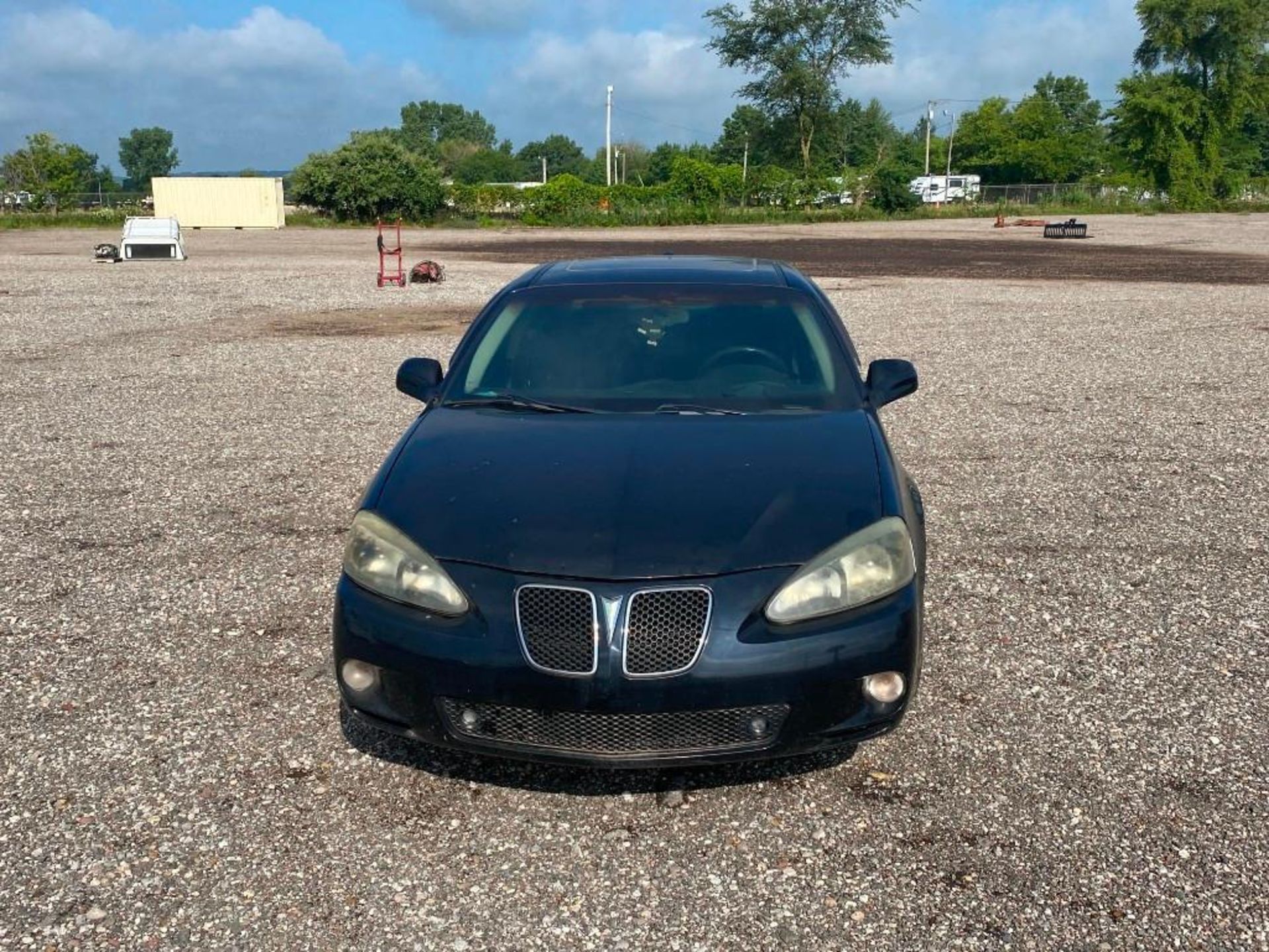 2006 Pontiac Grand Prix Passenger Car - Image 3 of 32