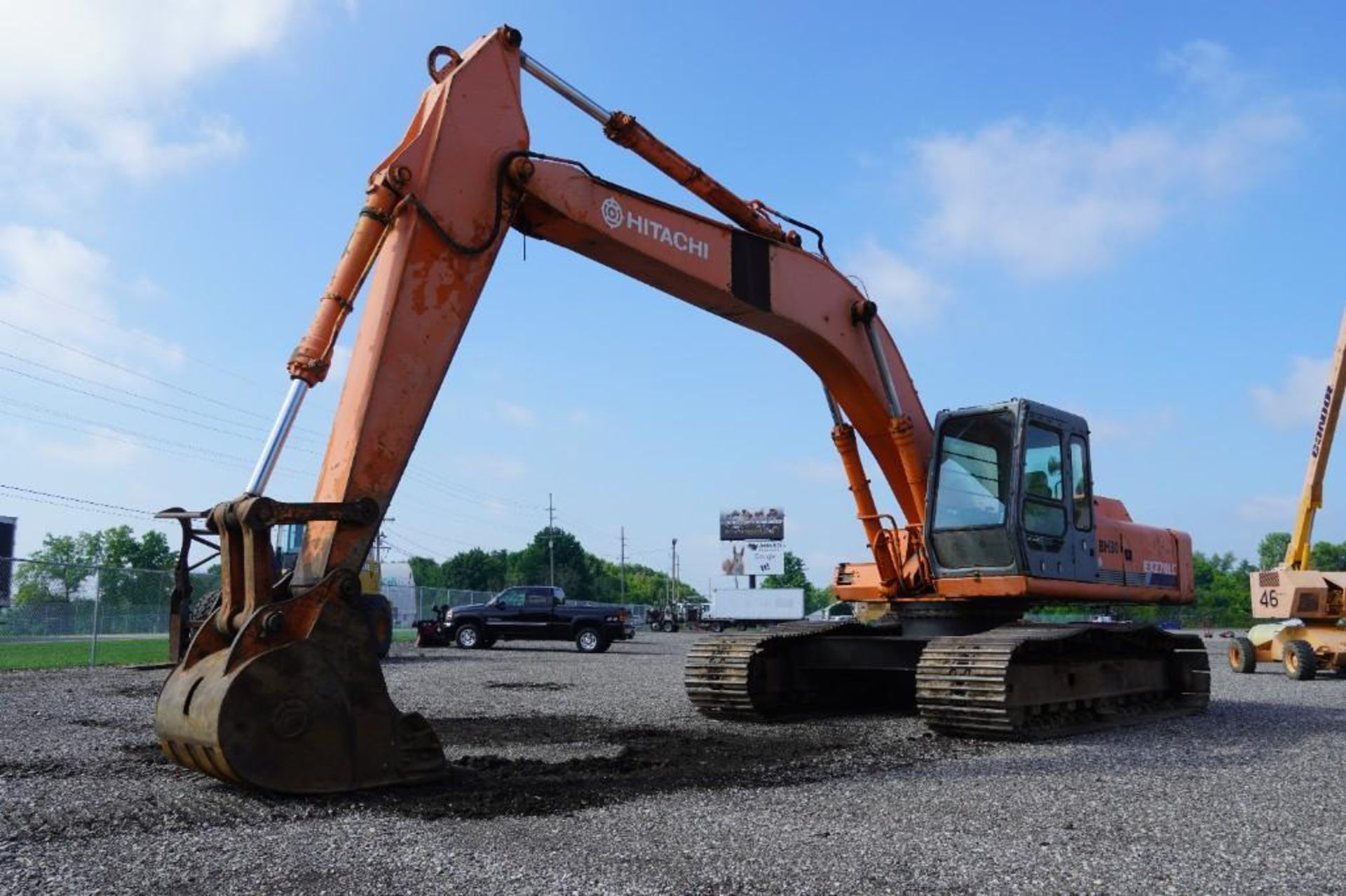 Hitachi EX 270 LC Excavator