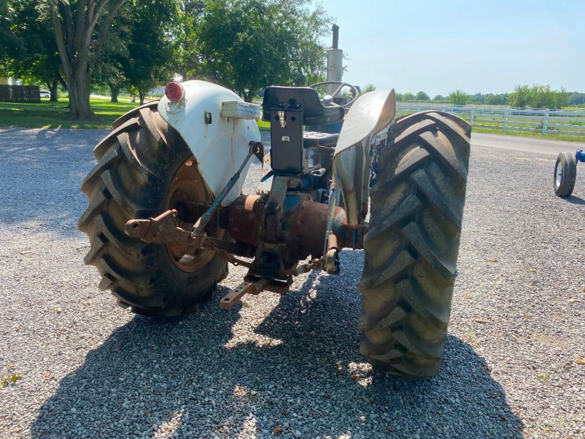 1962 Ford 4000 Tractor - Image 8 of 26