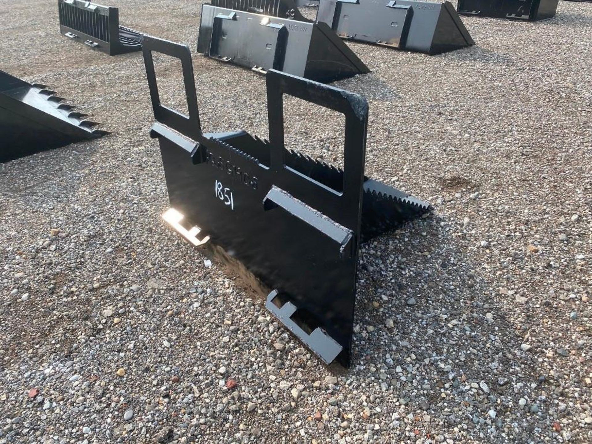 New 40" Skid Steer Spade Bucket* - Image 3 of 4