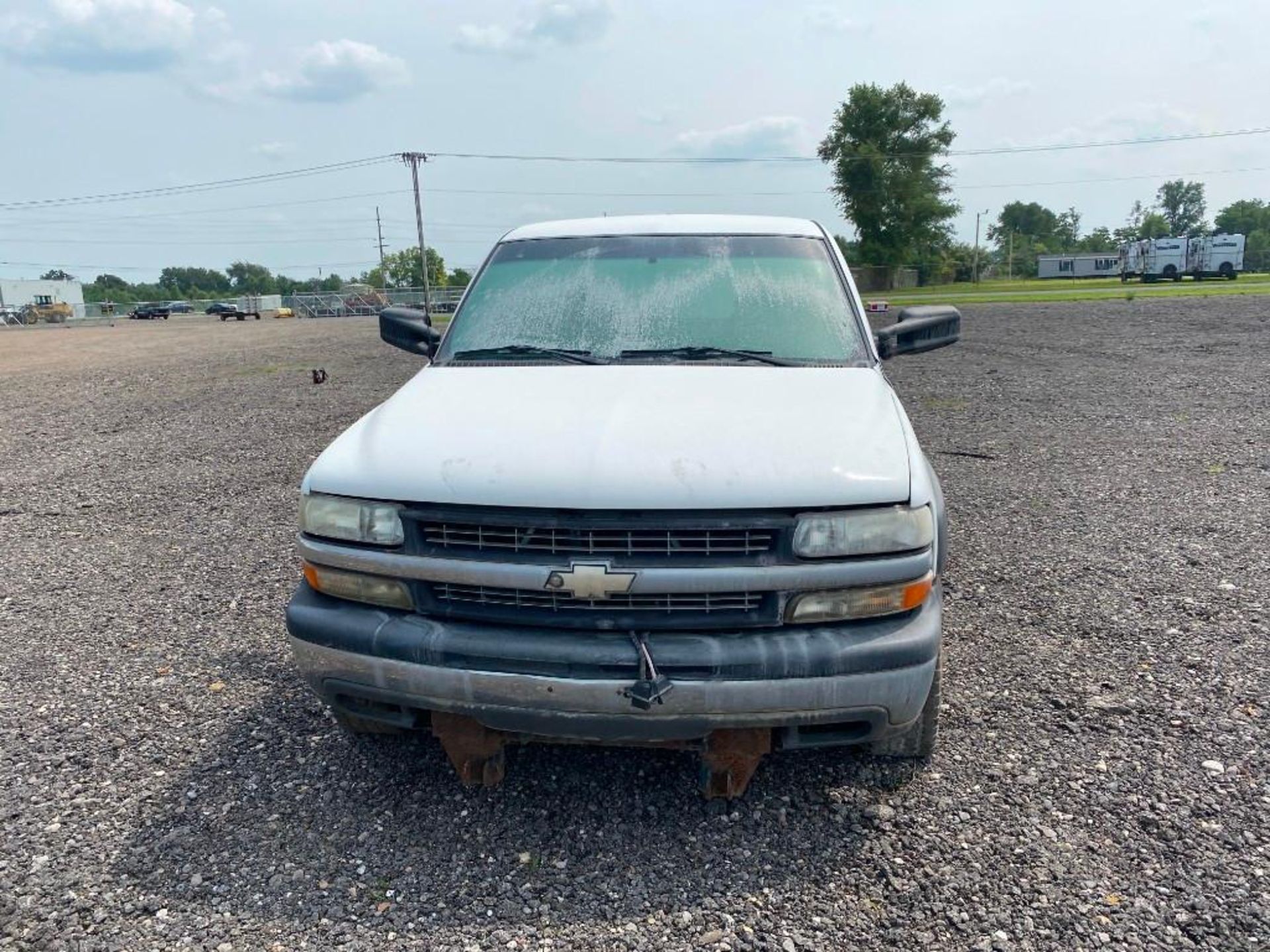 2000 Chevrolet Silverado 2500 Pickup Truck - Image 3 of 27