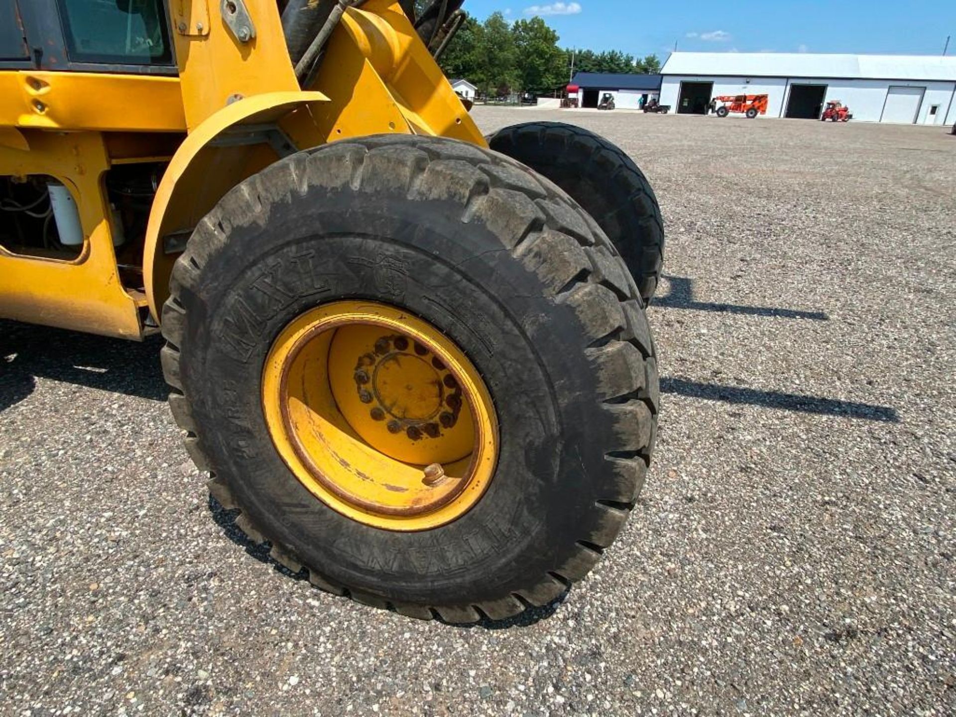 John Deere TC54H Wheel Loader - Image 25 of 32