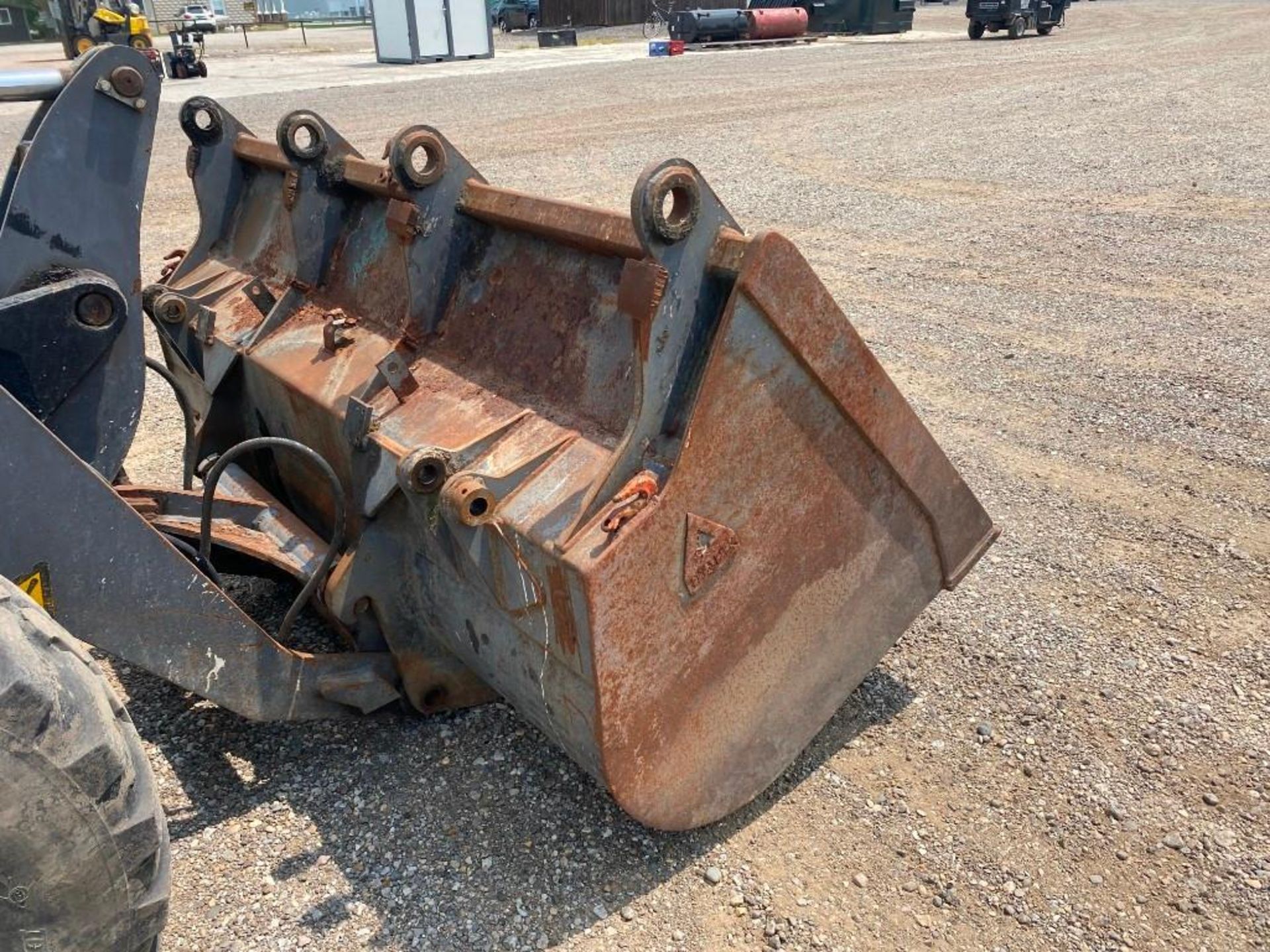 2004 Volvo L35B Wheel Loader - Image 19 of 32