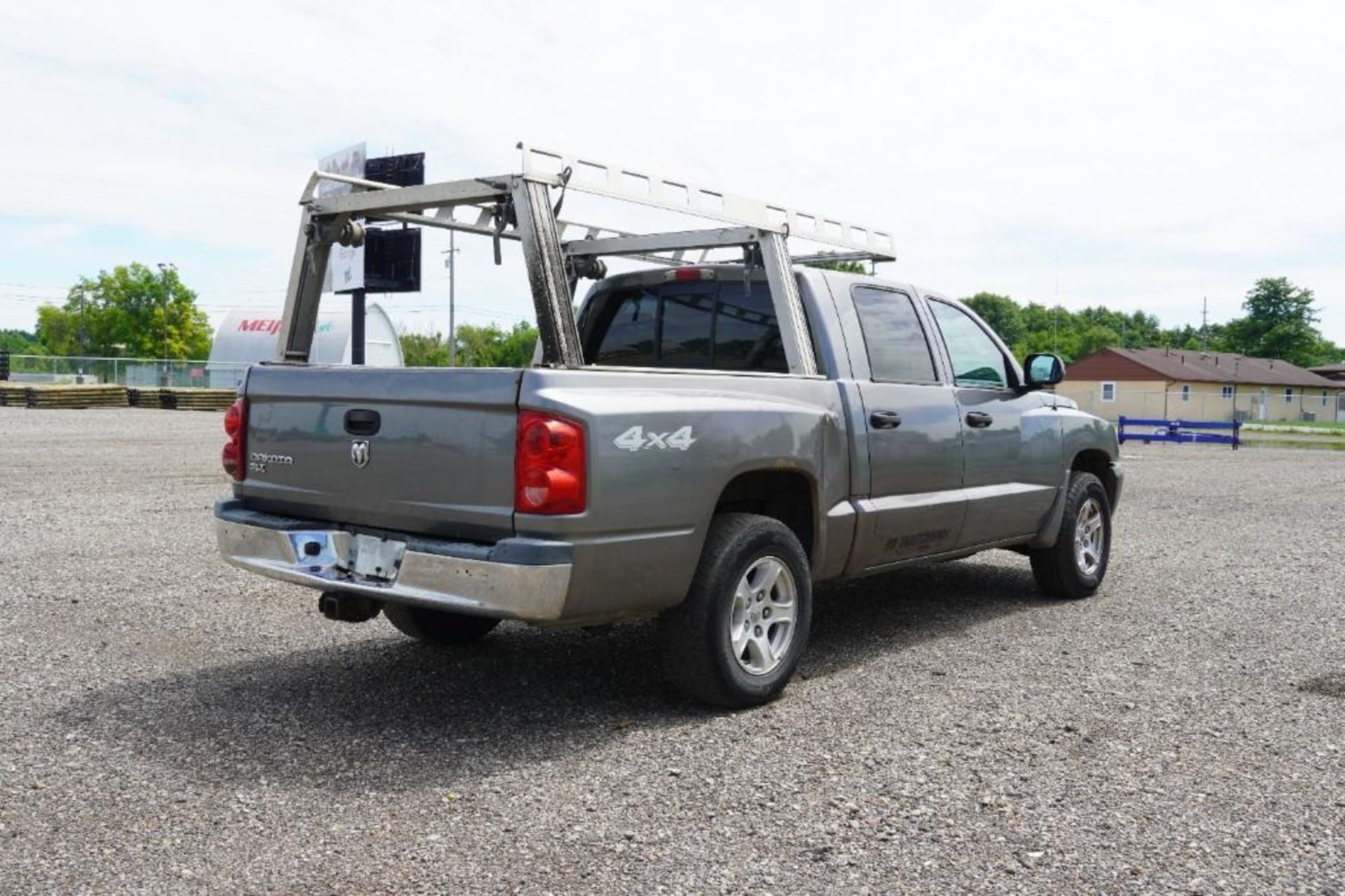 2005 Dodge Dakota SLT - Image 5 of 52