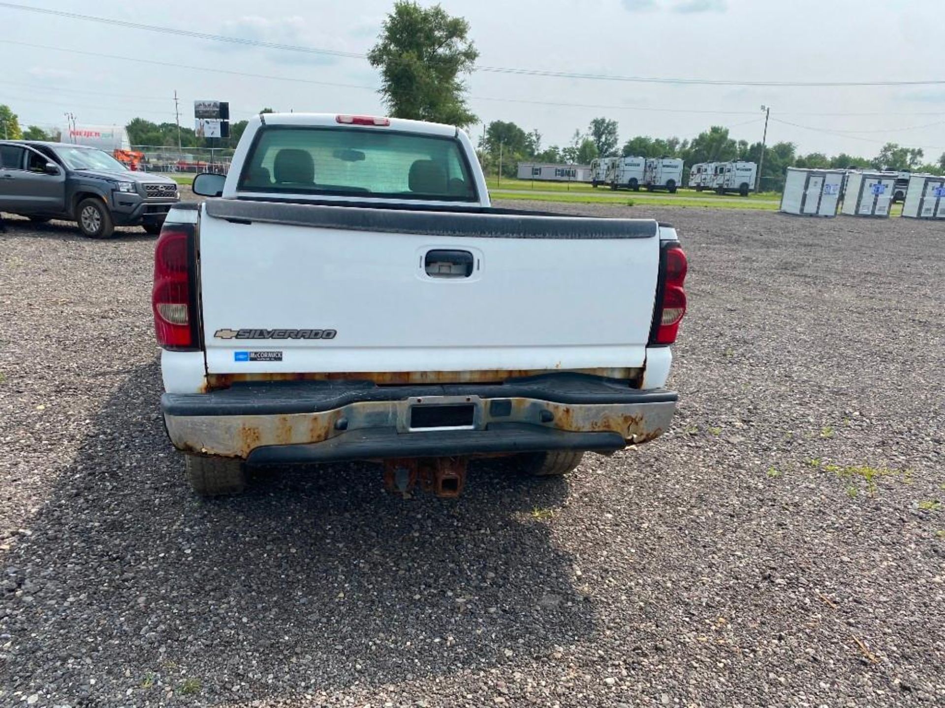 2004 Chevrolet Silverado Pickup Truck - Image 9 of 27