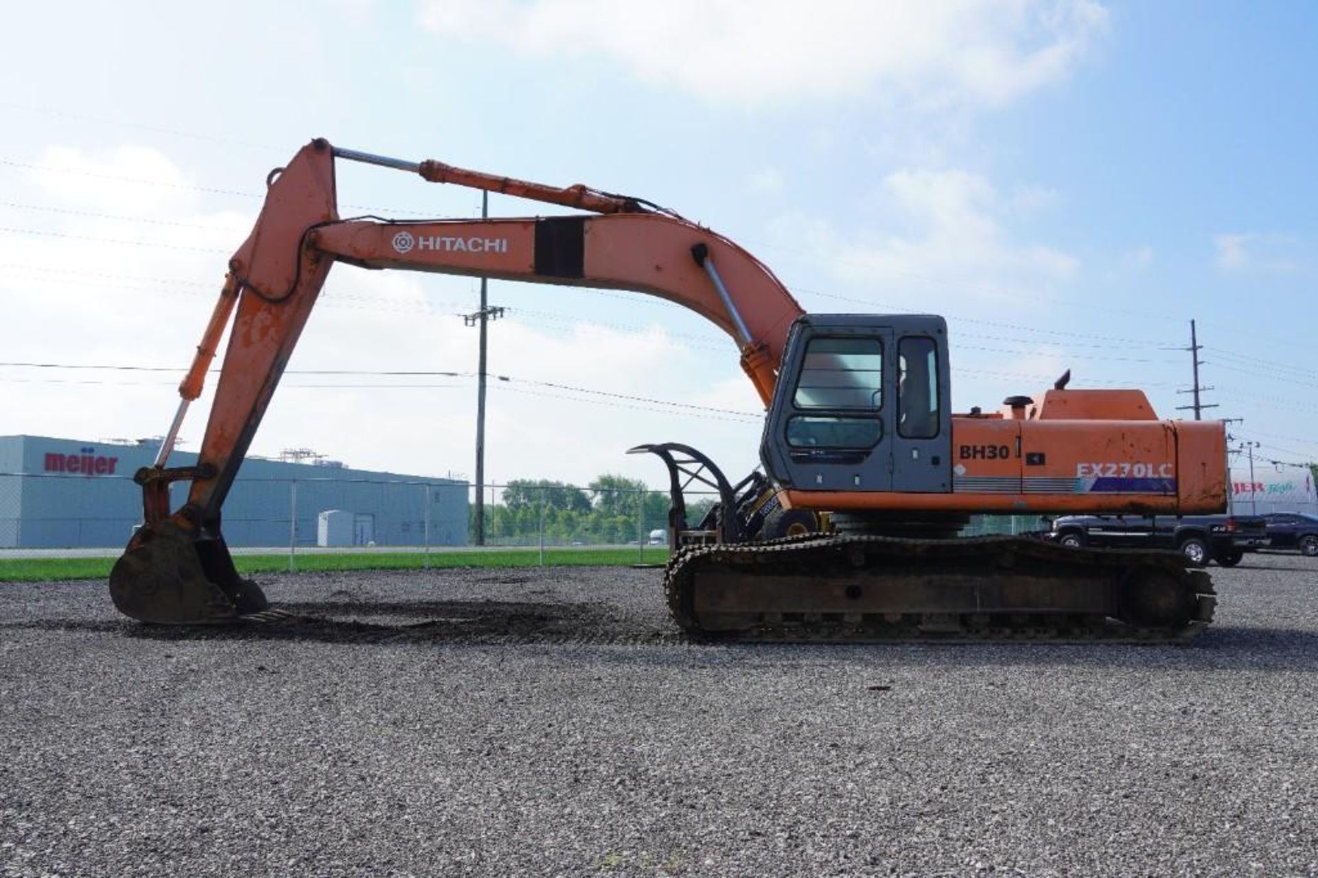 Hitachi EX 270 LC Excavator - Image 2 of 68