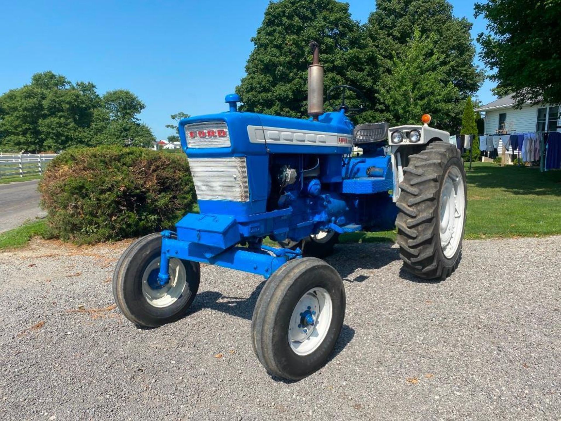 1967 Ford 5000 Tractor - Image 2 of 30