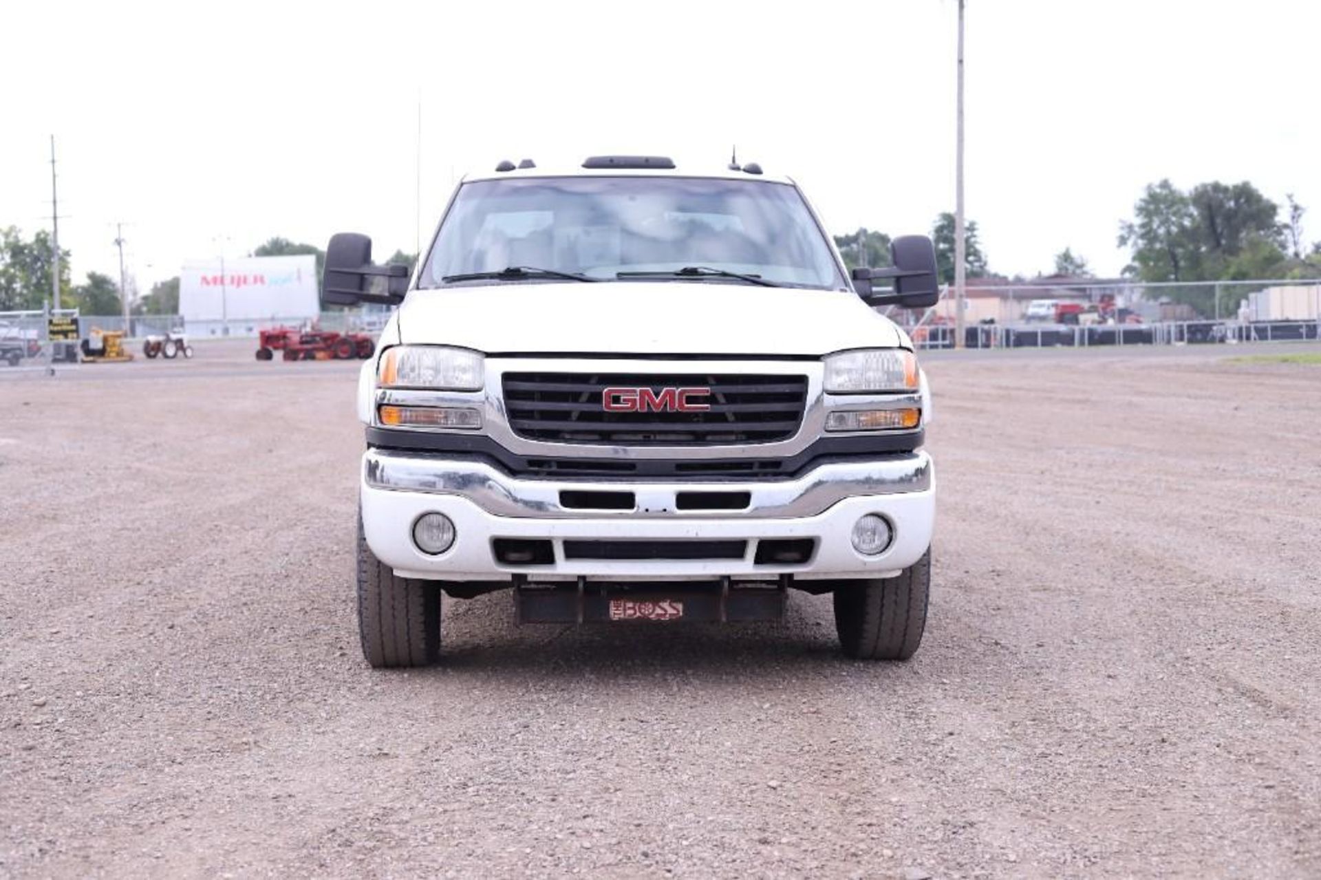 2004 GMC Sierra K2500HD Pickup Truck* - Image 9 of 100