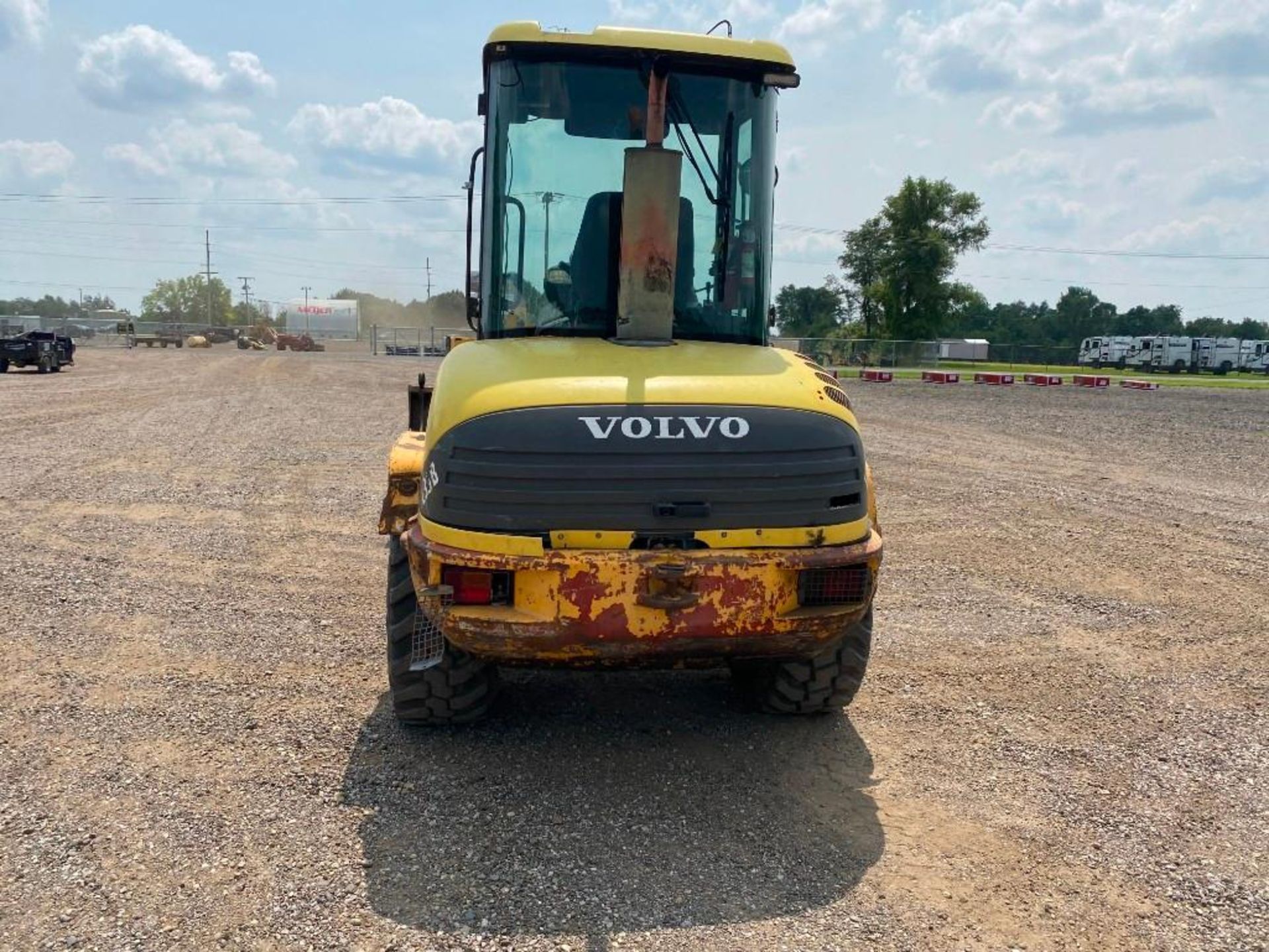 2004 Volvo L35B Wheel Loader - Image 11 of 32