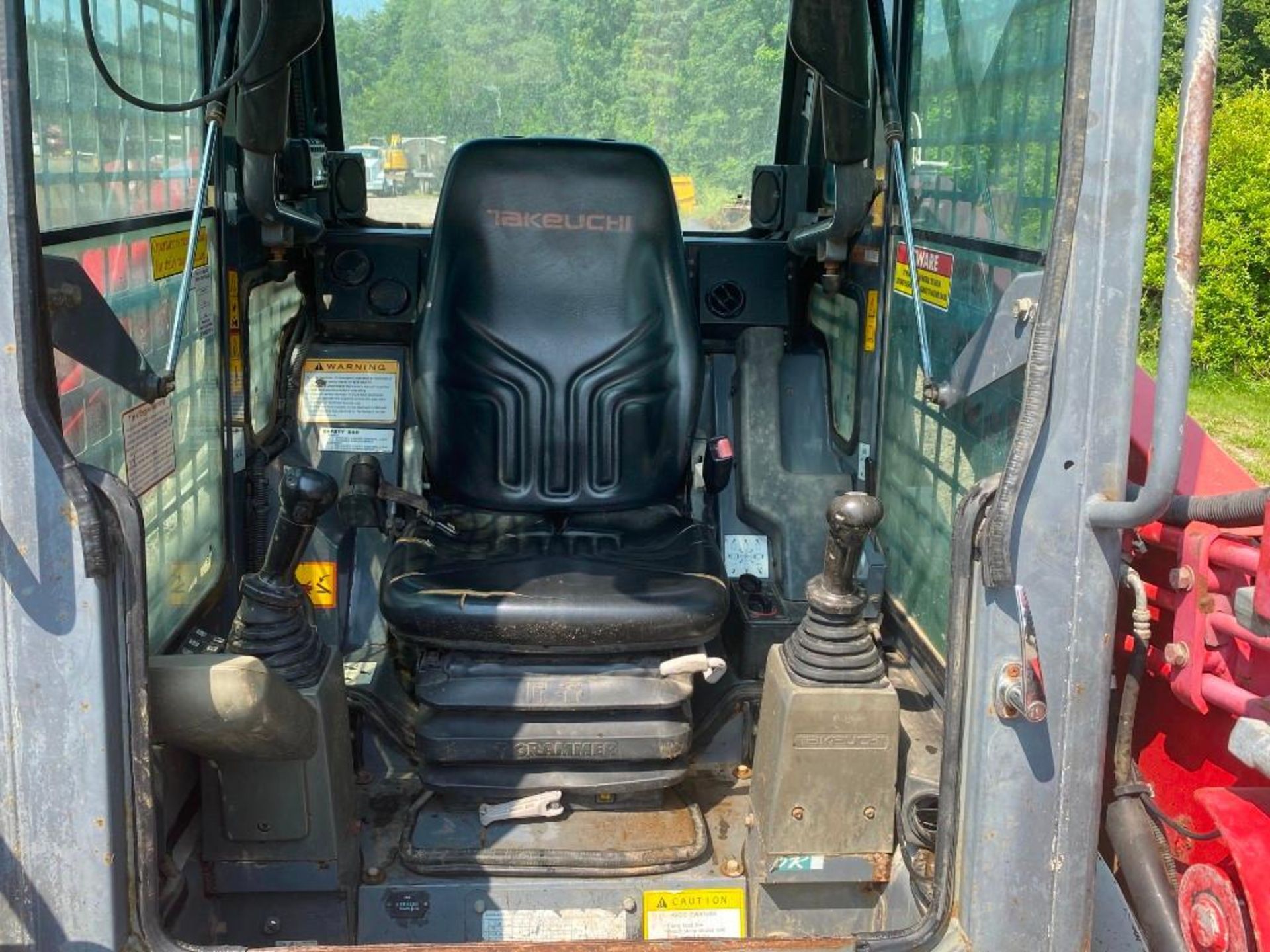 2012 Takeuchi TL10 Skid Steer - Image 25 of 33