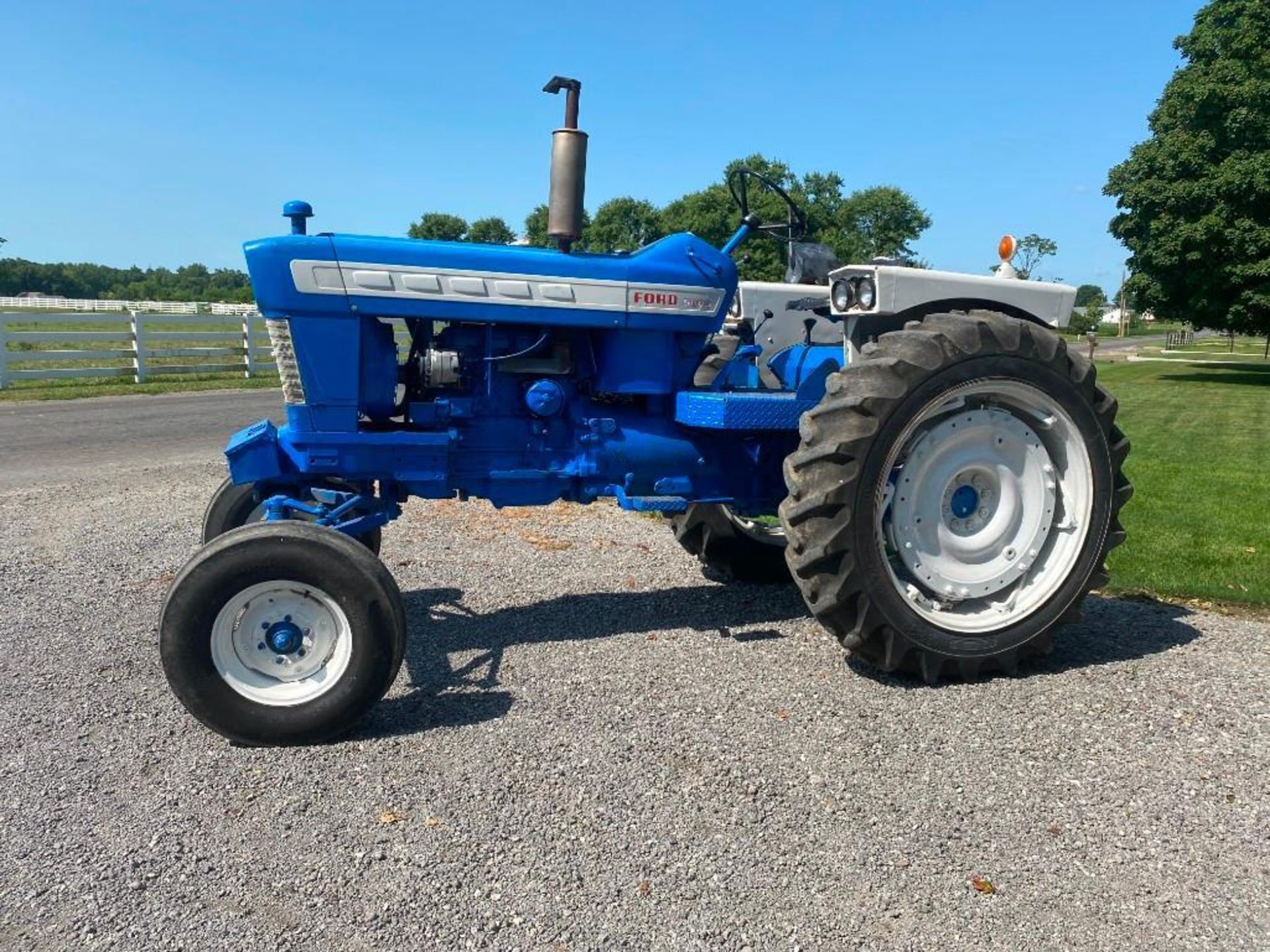 1967 Ford 5000 Tractor - Image 13 of 30