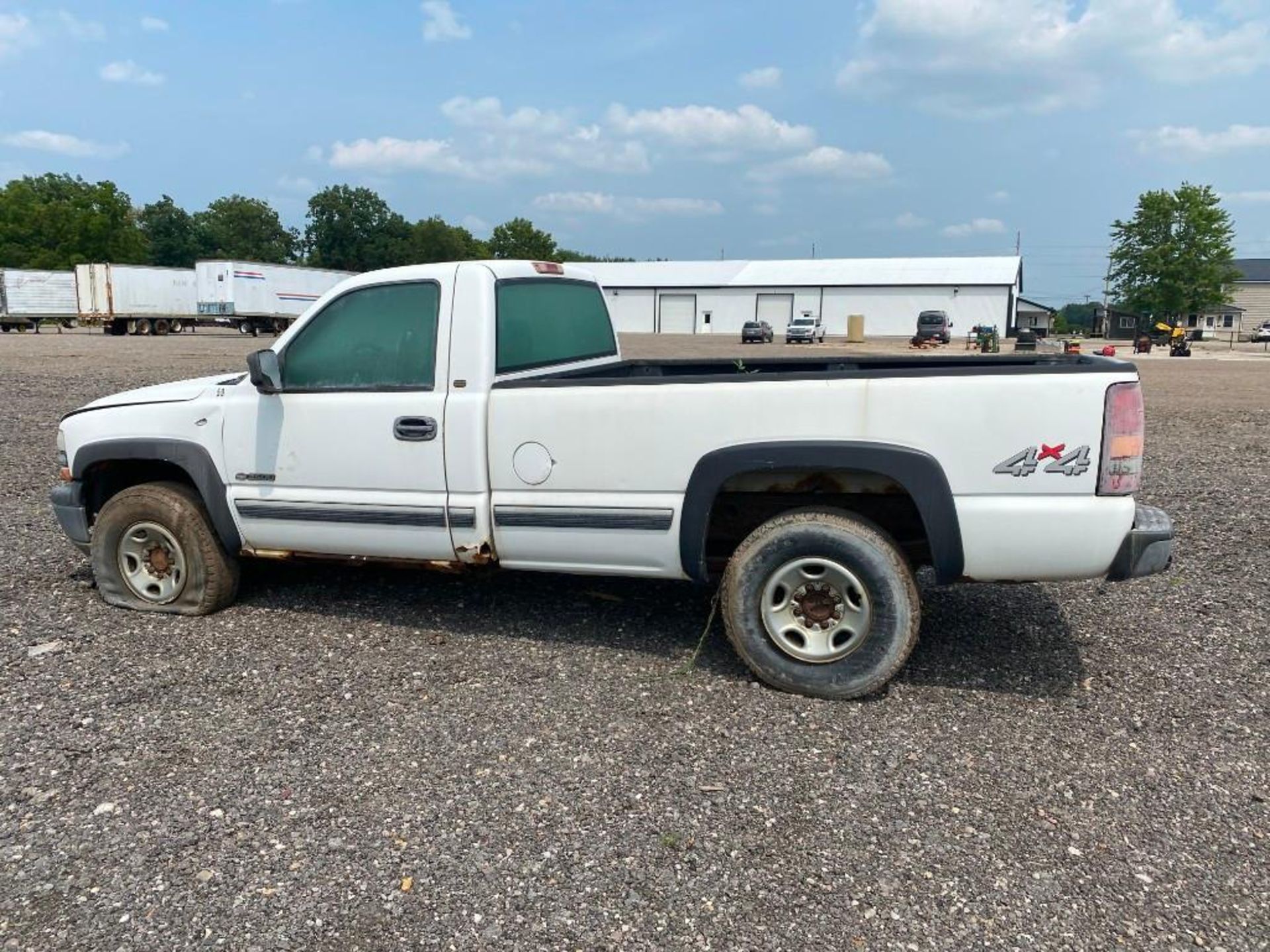 2000 Chevrolet Silverado 2500 Pickup Truck - Image 11 of 27