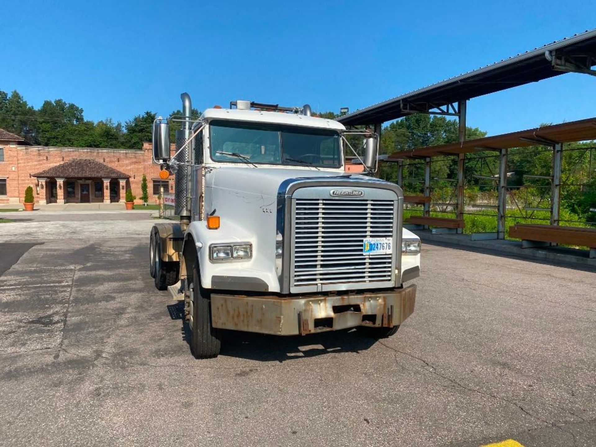 1998 Freightliner FLD120SD Truck - Image 6 of 45