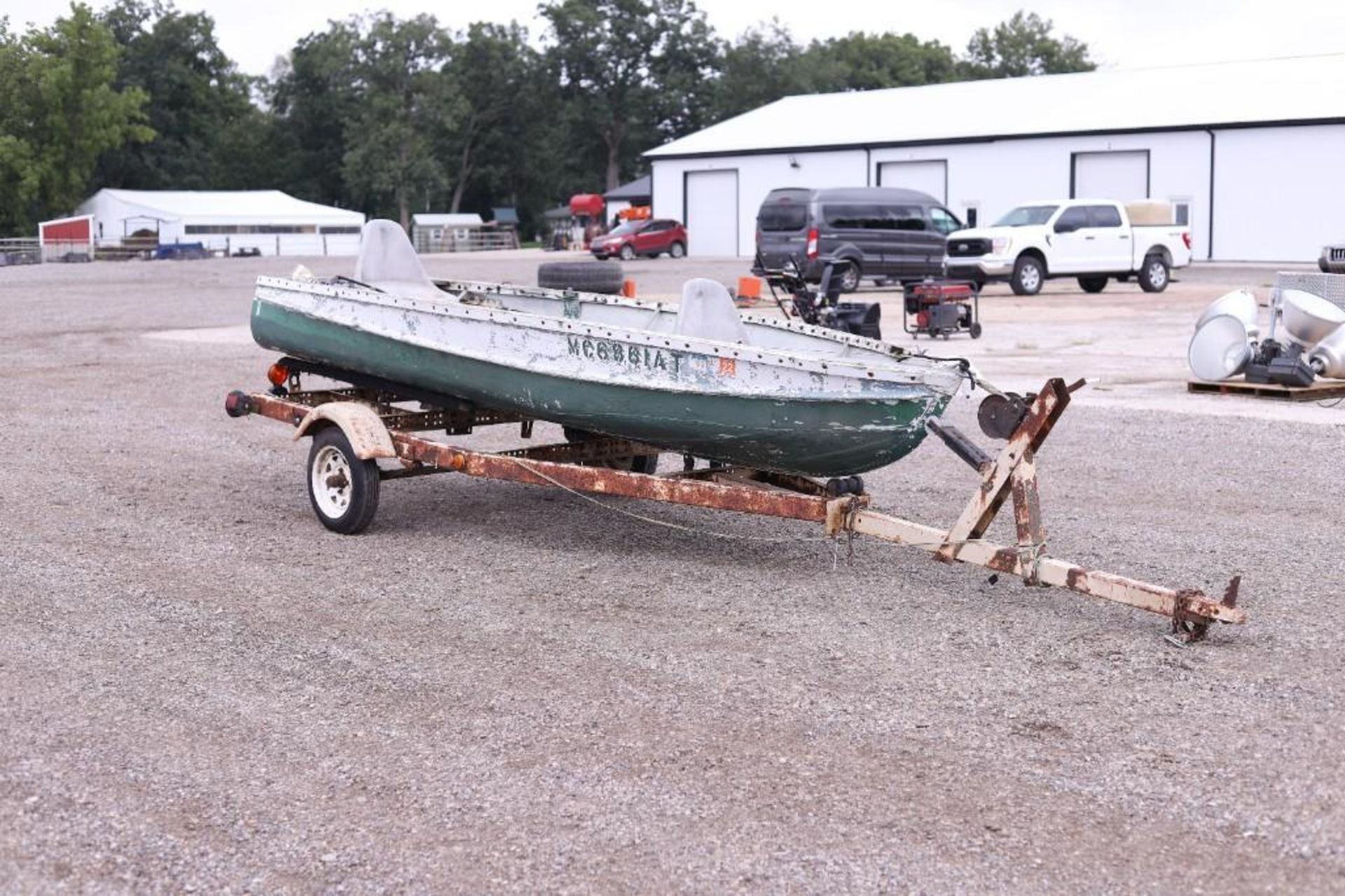 12' Aluminum Boat* - Image 7 of 29