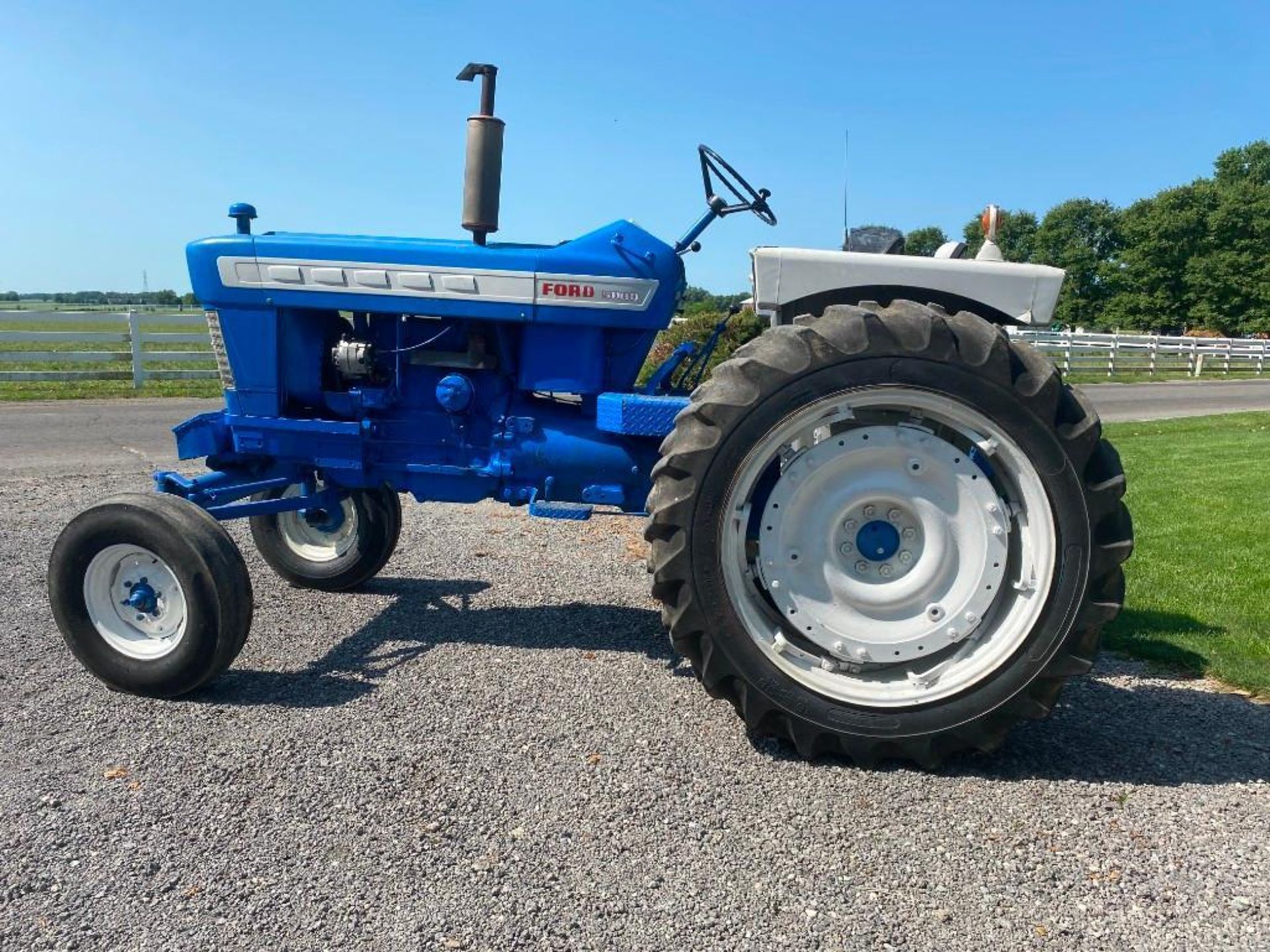 1967 Ford 5000 Tractor - Image 12 of 30