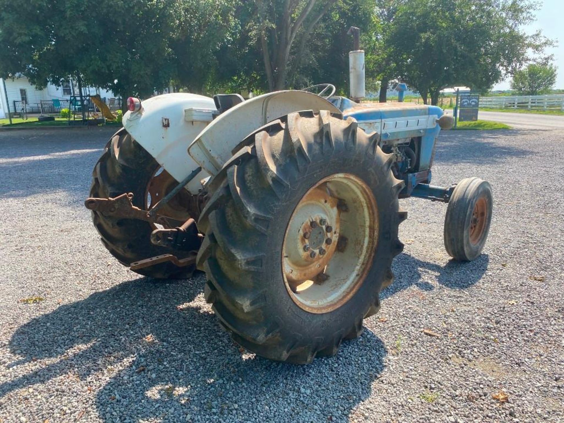 1962 Ford 4000 Tractor - Image 7 of 26