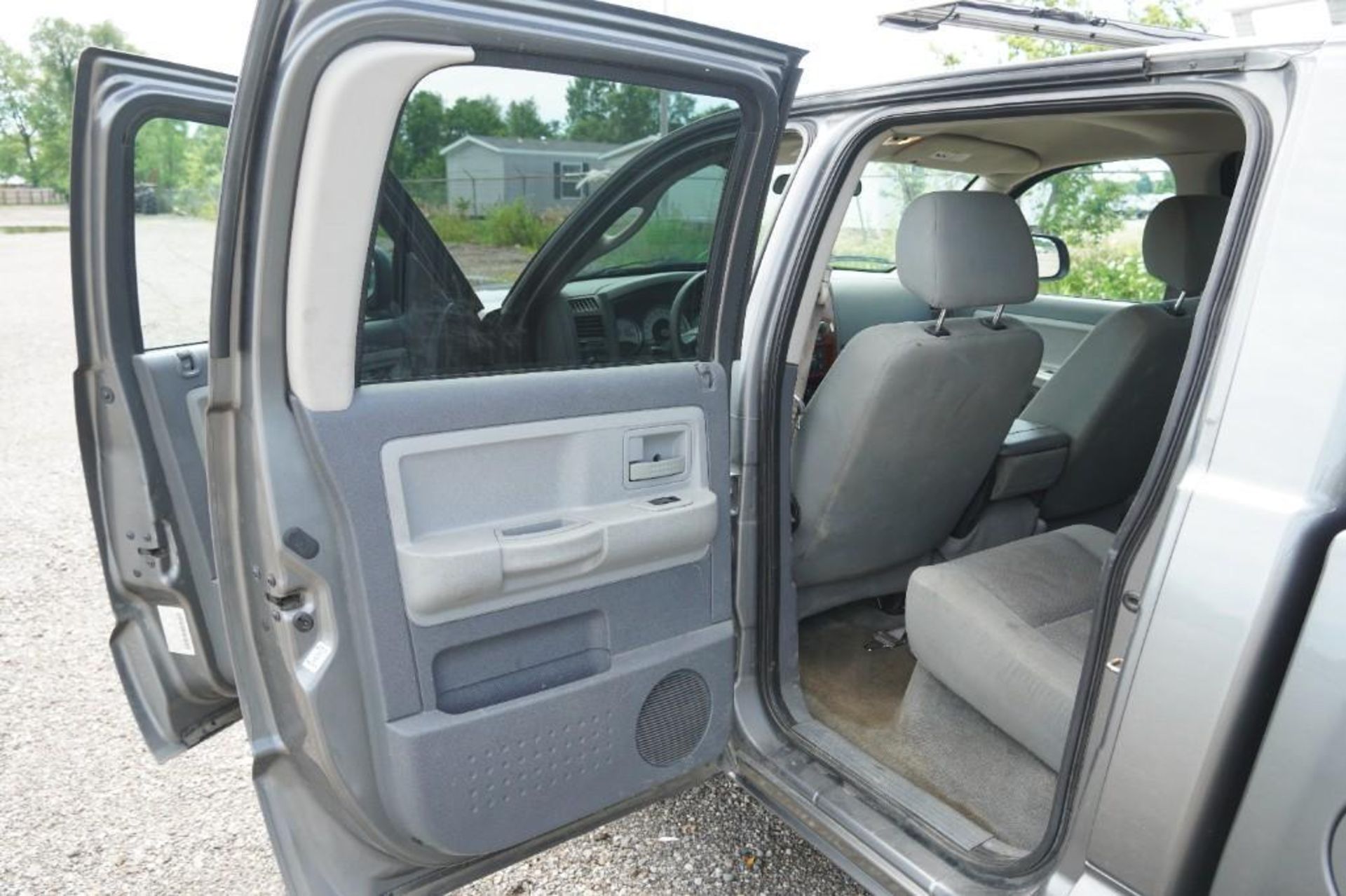 2005 Dodge Dakota SLT - Image 38 of 52