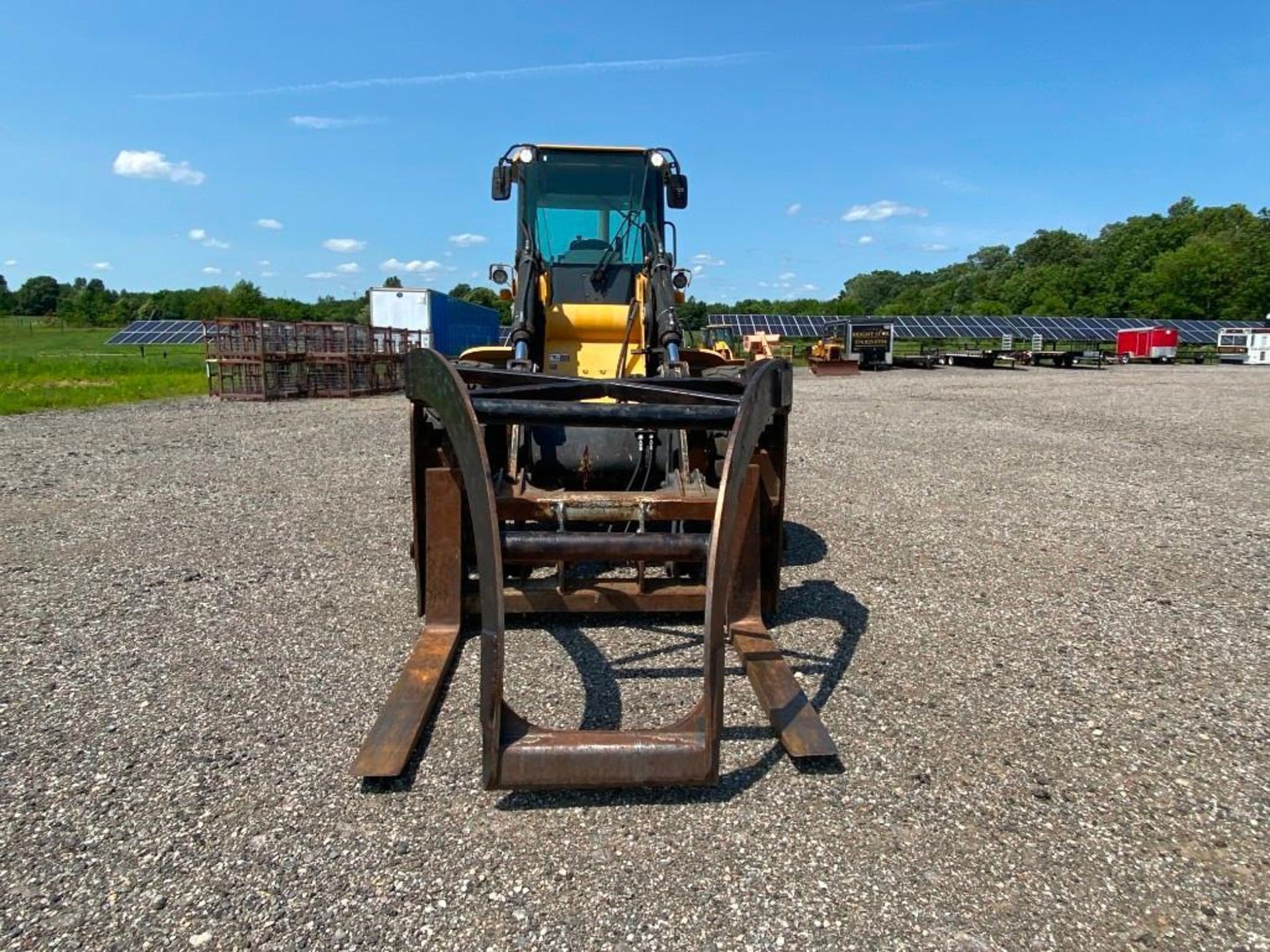 John Deere TC54H Wheel Loader - Image 4 of 32