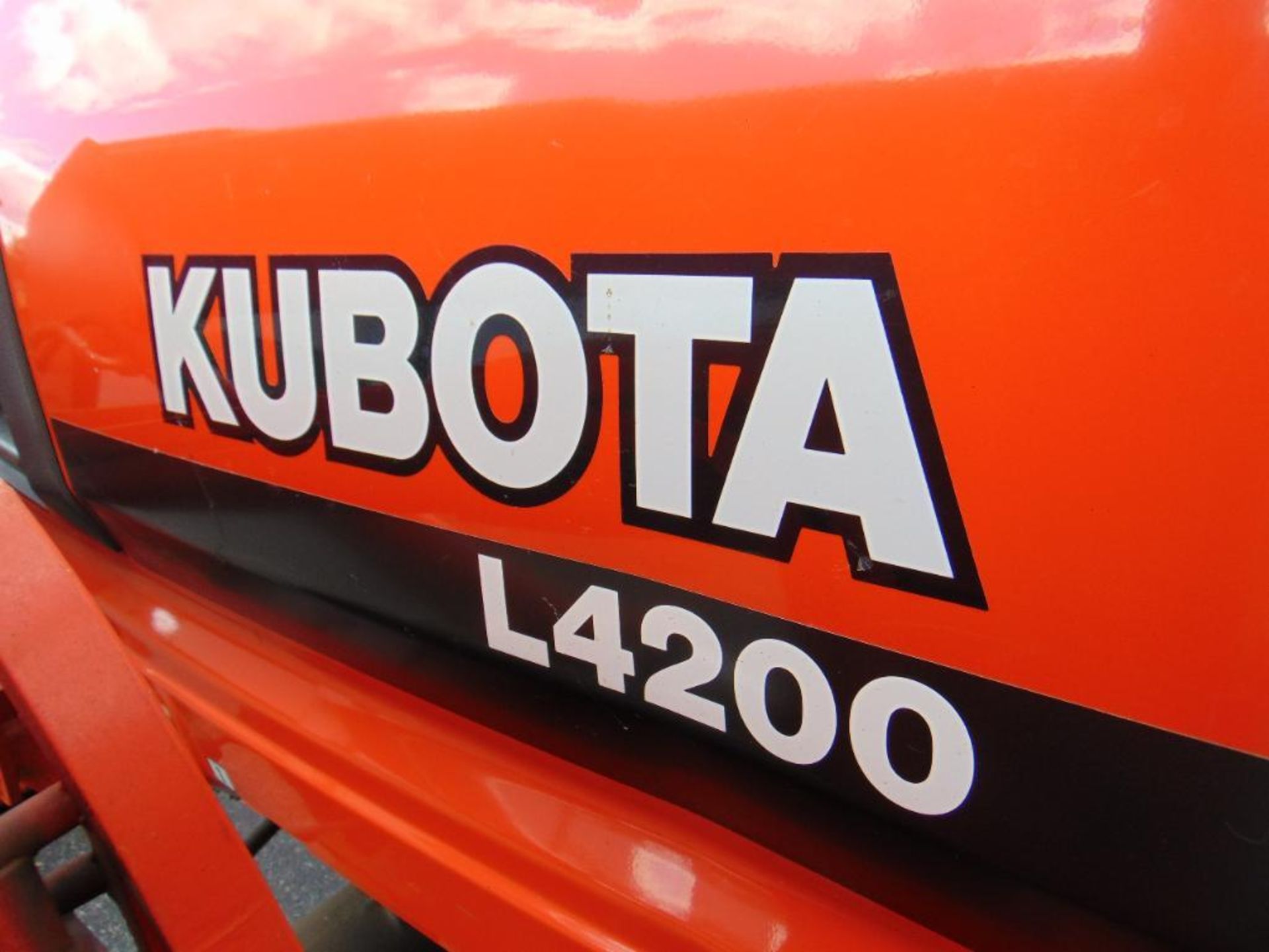 Kubota L4200 Tractor - Image 10 of 24