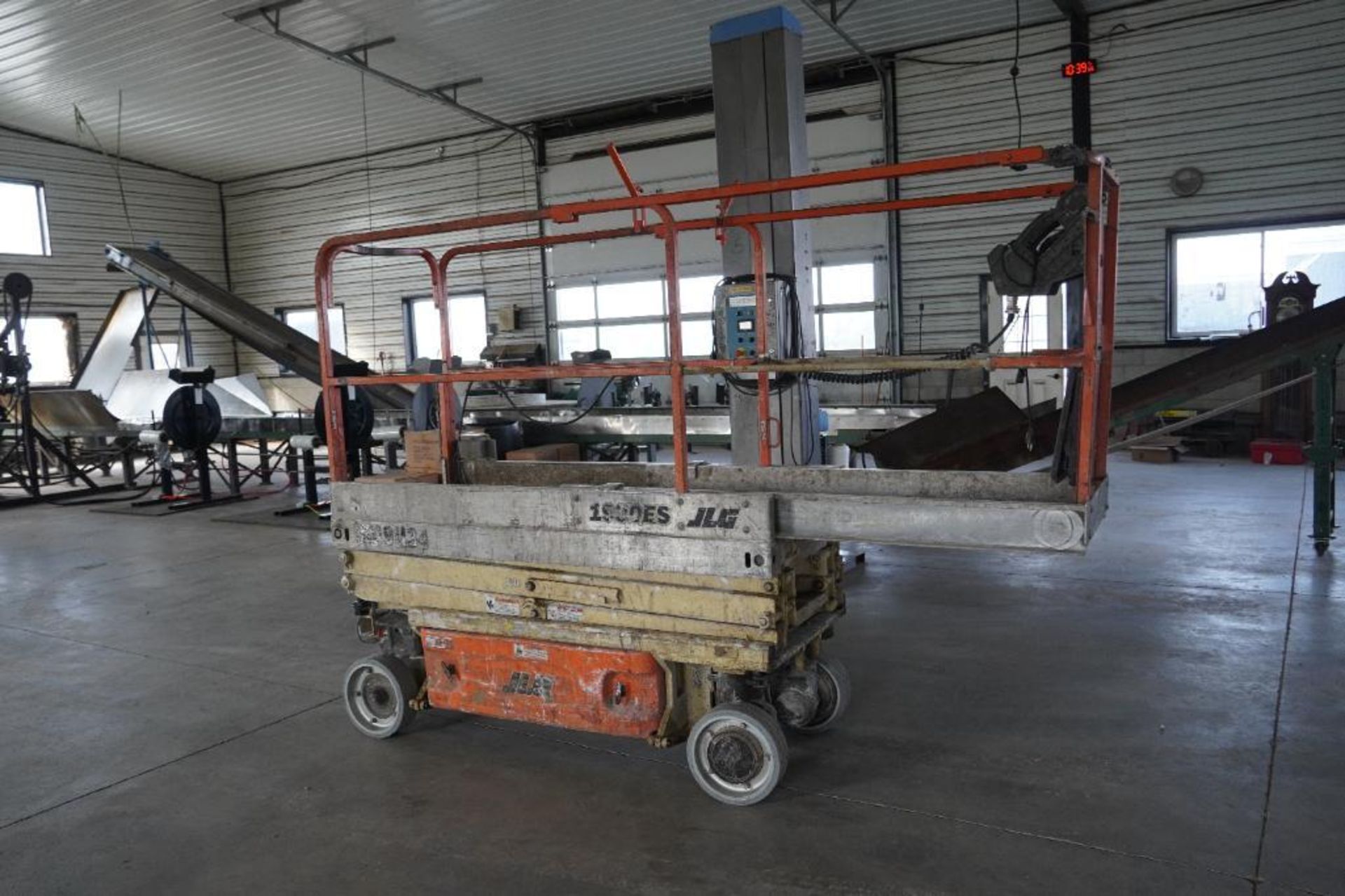 2012 JLG 1930ES Electric Scissor Lift - Image 16 of 17