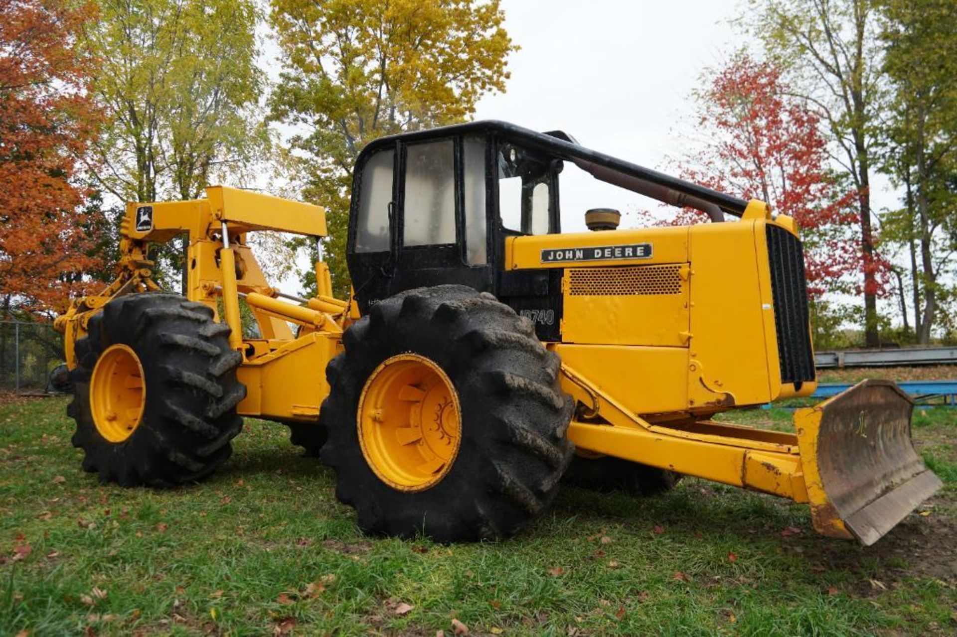 John Deere 740 Grapple Skidder - Image 11 of 52