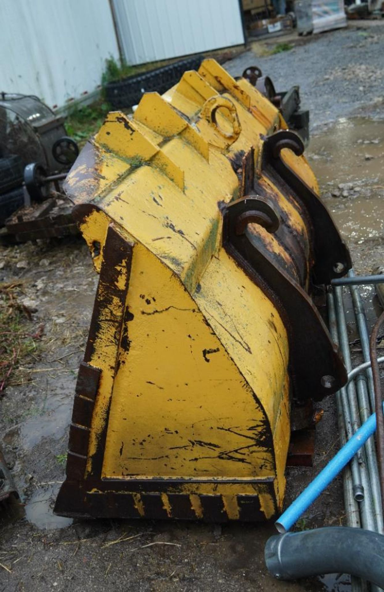 Loader Bucket - Image 4 of 5