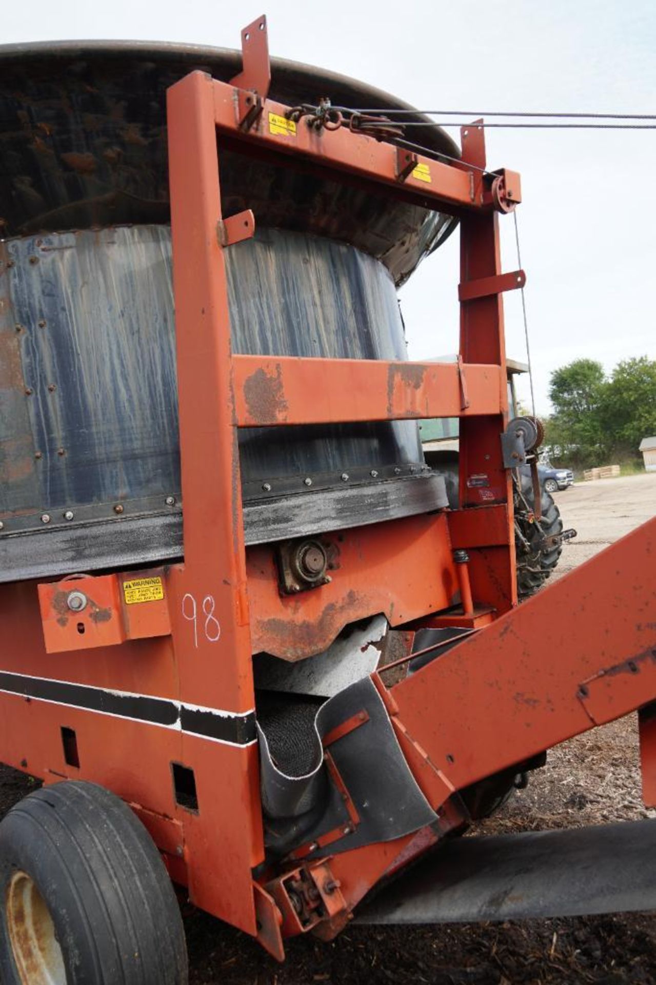 Farmhand Tub Grinder - Image 14 of 30