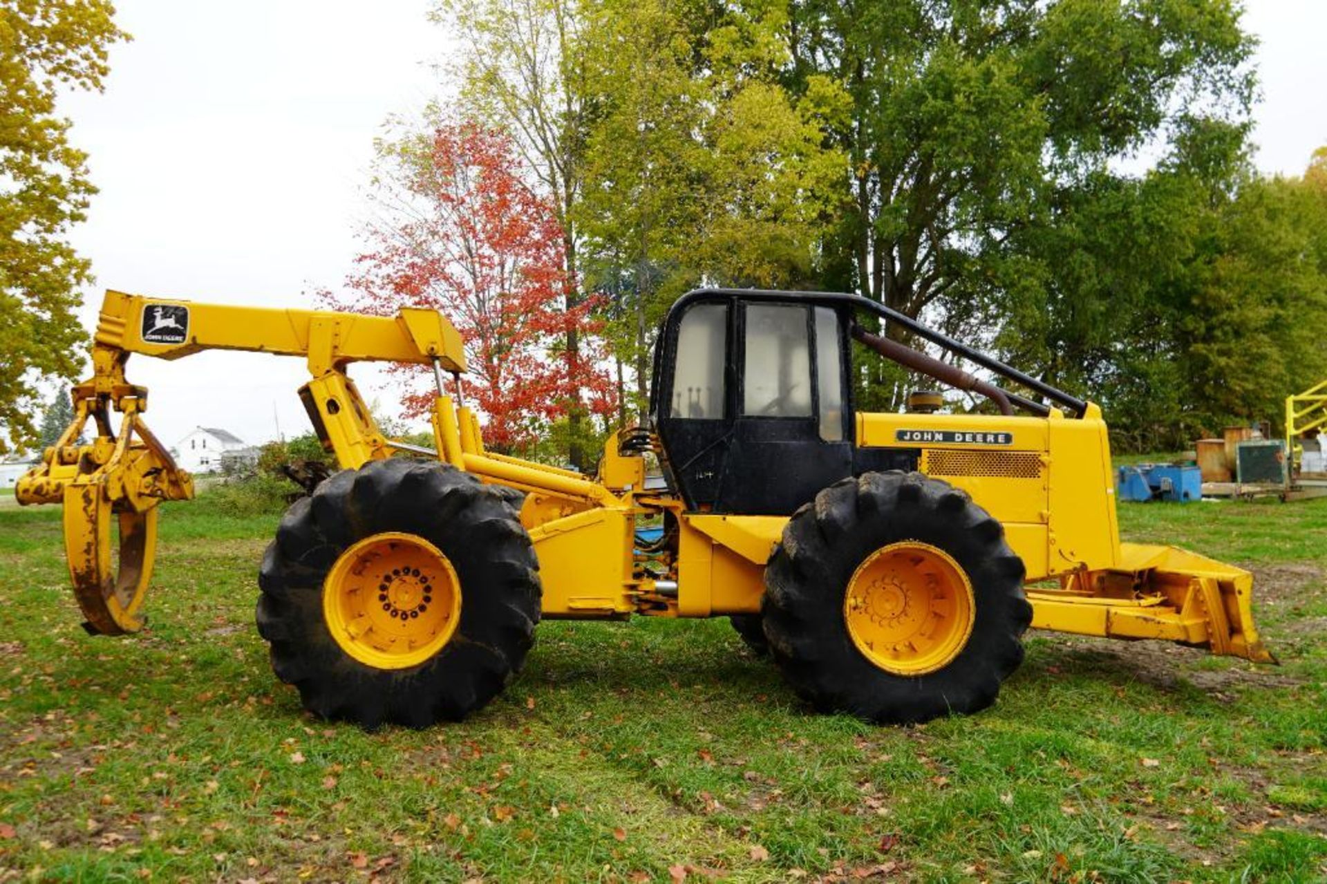 John Deere 740 Grapple Skidder - Image 3 of 52