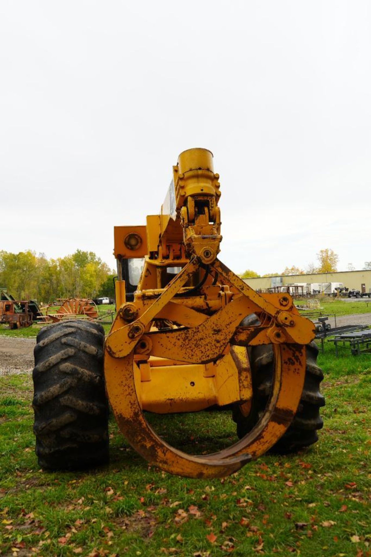 John Deere 740 Grapple Skidder - Image 4 of 52