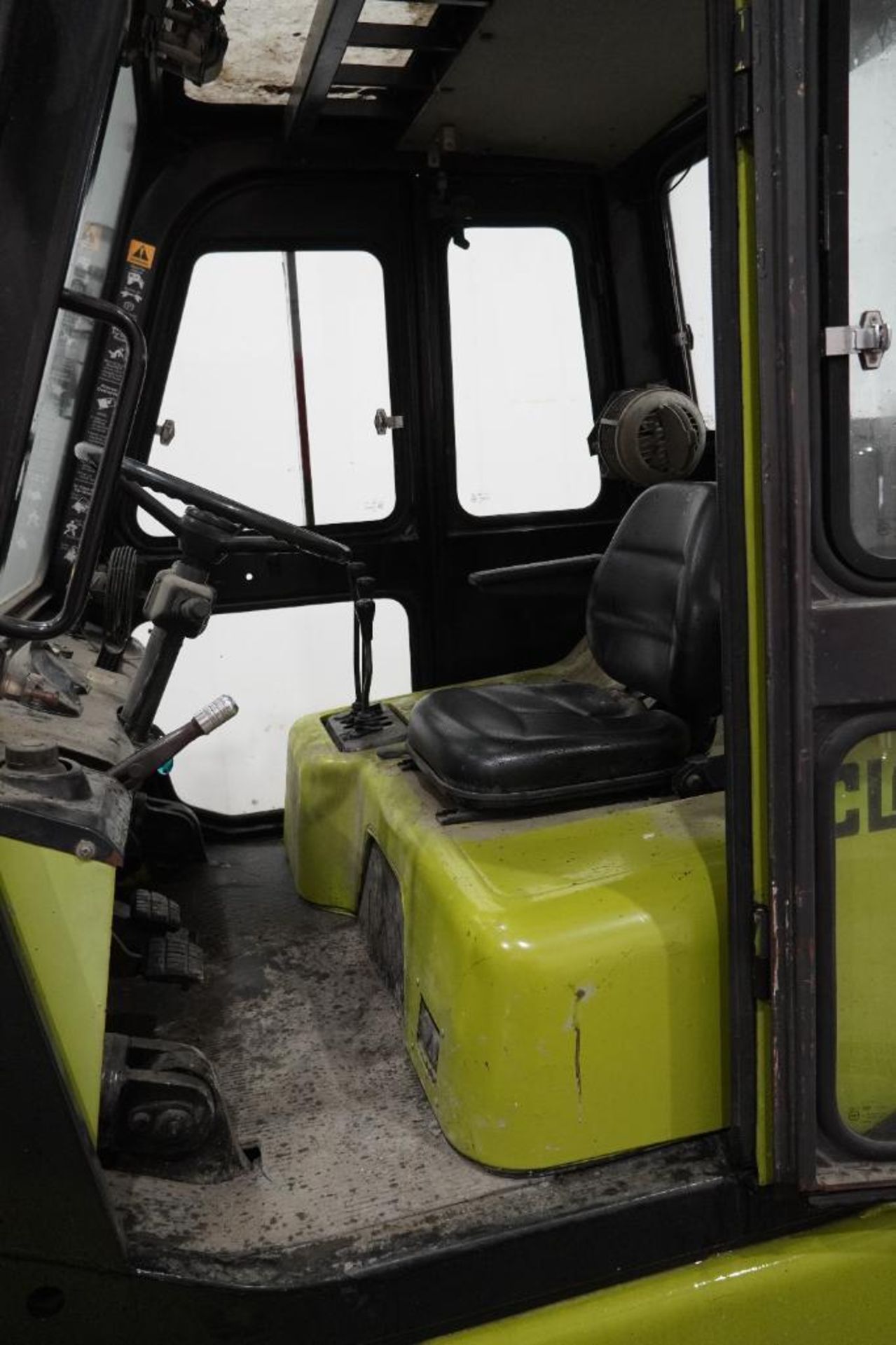 Clark Forklift - Image 6 of 22