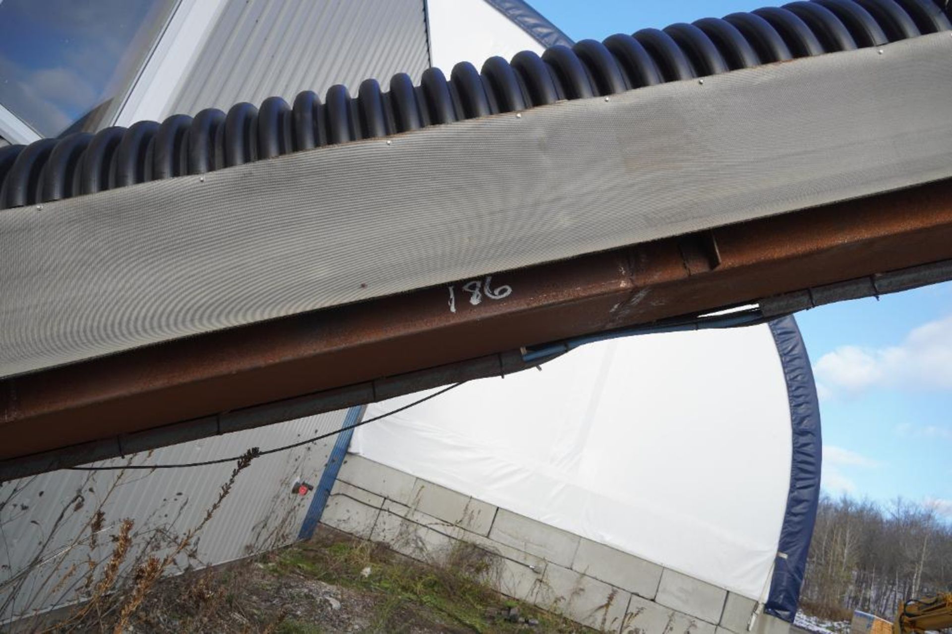 Chip Chain Drag Conveyor - Image 4 of 11