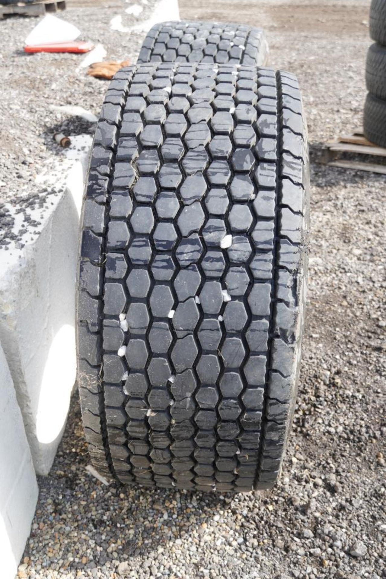 Tires - Image 4 of 9