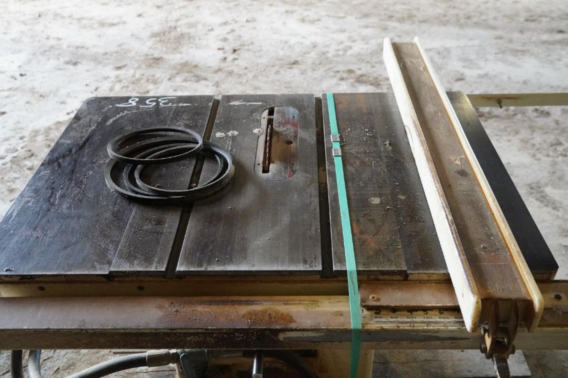 Jet tablesaw 10''* - Image 7 of 10