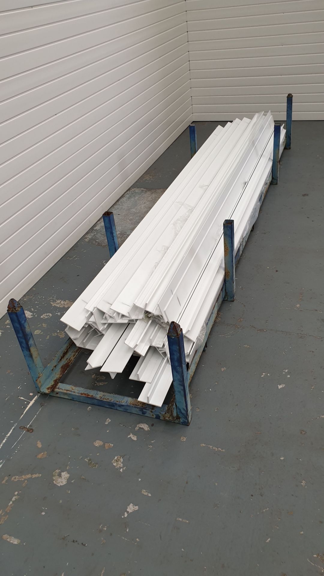 Selection of Aluminium T Section. Length: 3800mm. T Section: 105 x 43mm. - Bild 2 aus 4