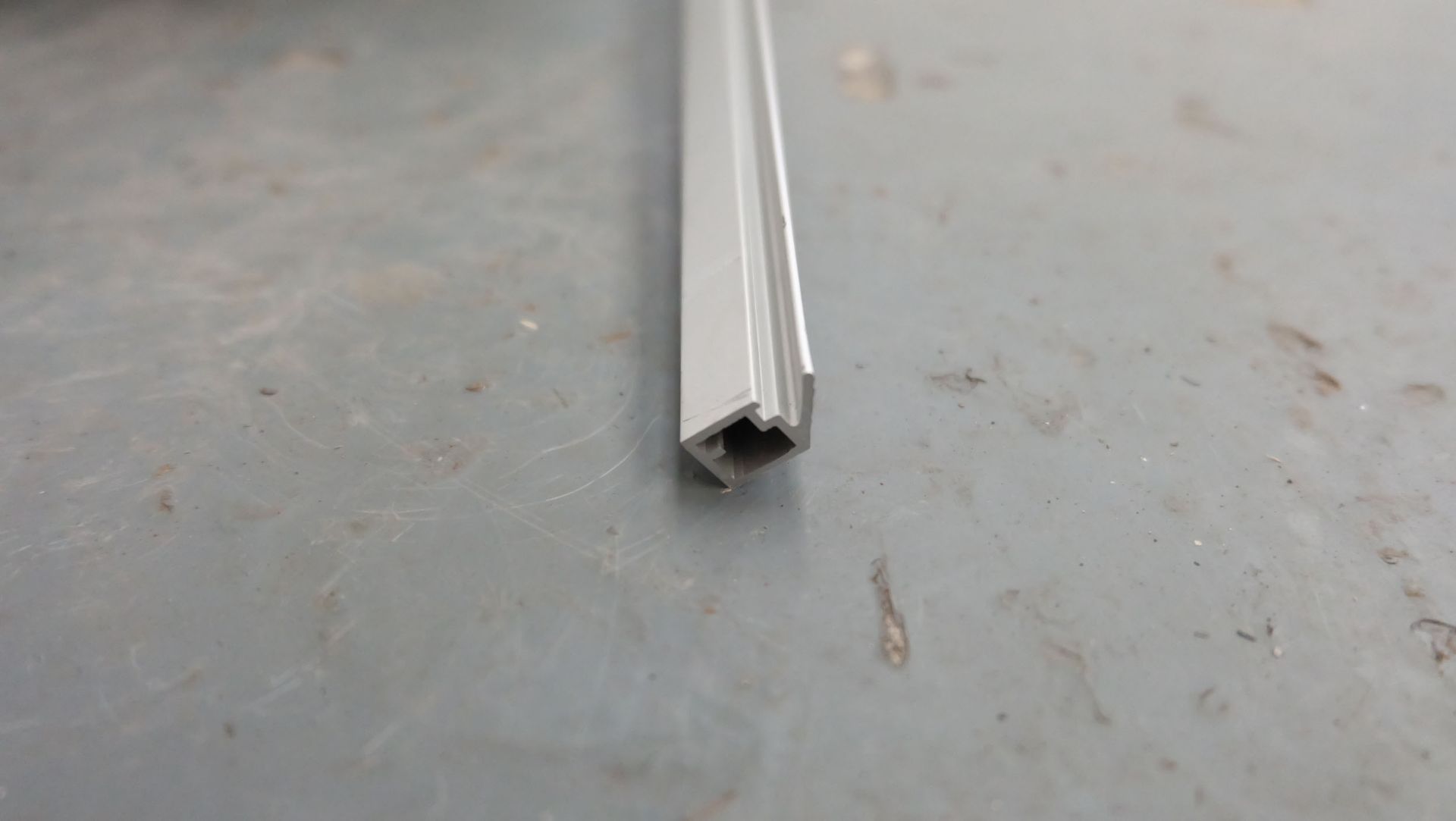 Quantity of Aluminium Extrusion. Size 15mm x 8mm. Length 3000mm. - Image 5 of 5