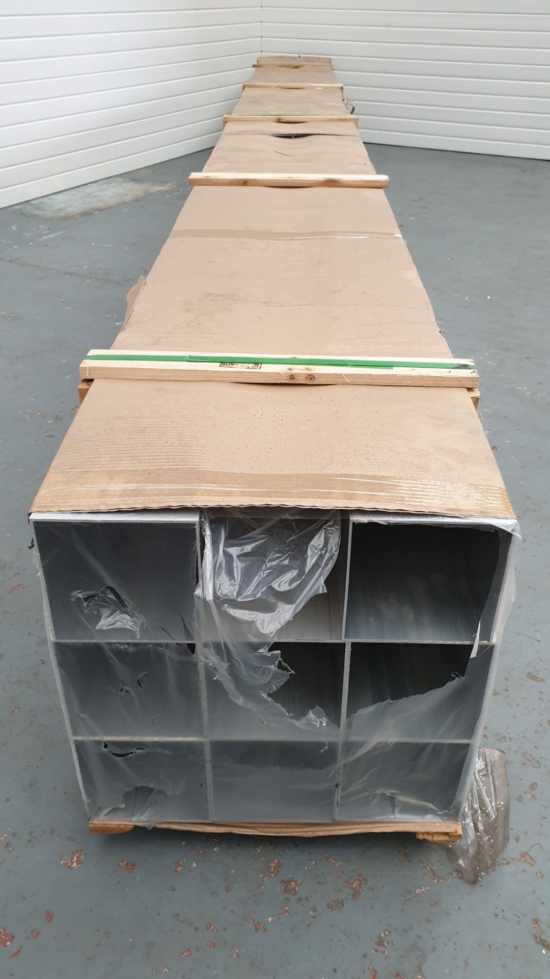8 x Square Aluminium Hollow Section Tube Internal Size 162mm. Thickness: 3mm. Length: 6010mm.