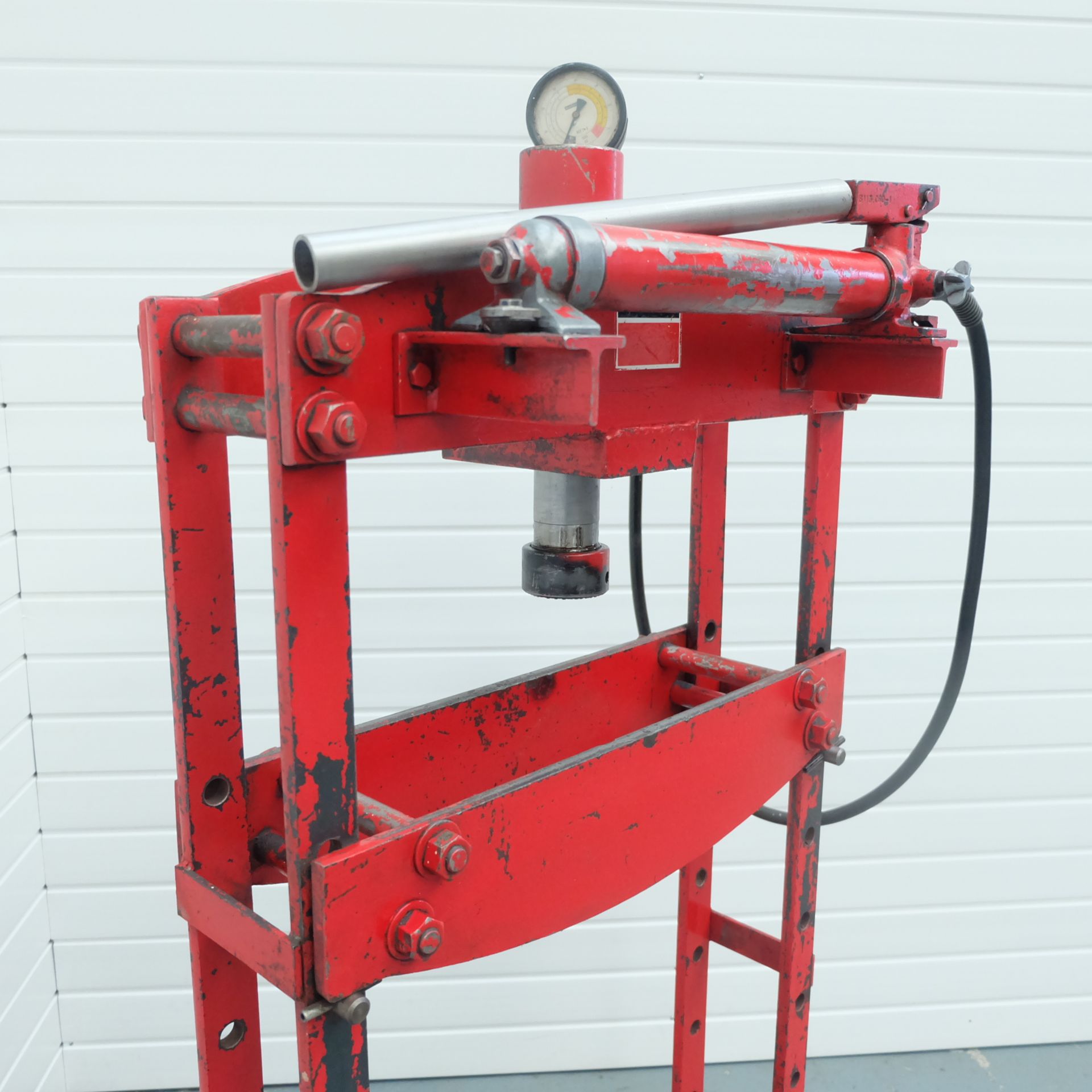 Blackhawk Porto-Power Model 250 Manual Hydraulic Garage Press. - Image 2 of 7