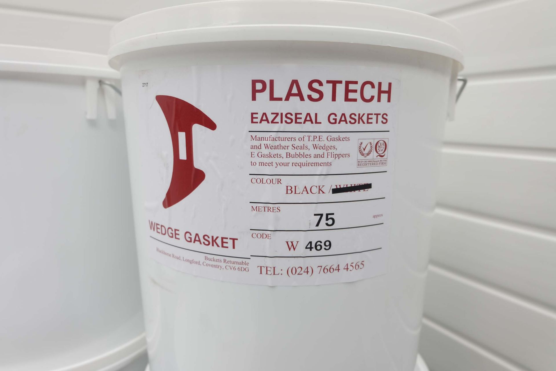 4 x Plastech Eaziseal Wedge Gasket Colour Black. 8 x Tubs of Approx 75 Mtrs. - Image 2 of 3