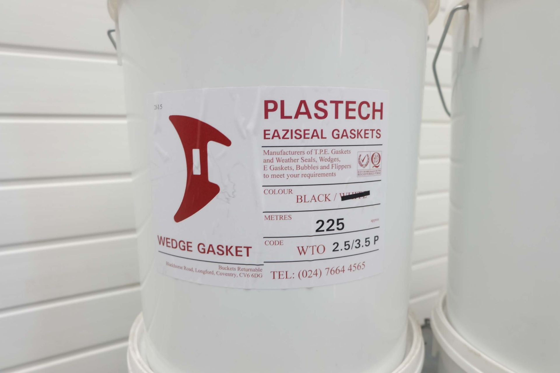 2 x Plastech Eaziseal Wedge Gasket Colour Black. 7 x Tubs of Approx 225 Mtrs. - Image 2 of 3