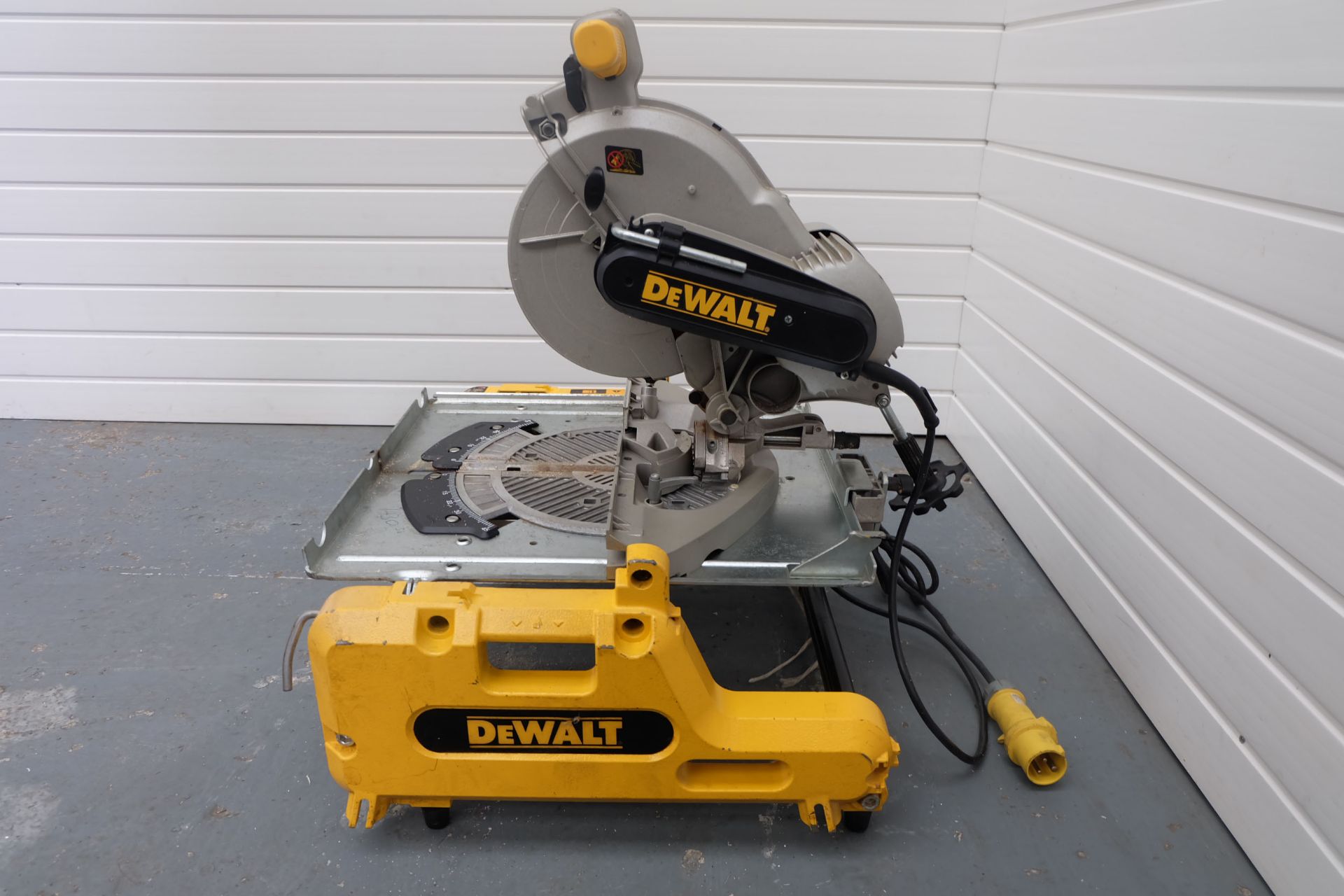 Dewalt DW743N-LX Type 2 250mm Flip Over Combination Saw. - Image 2 of 10