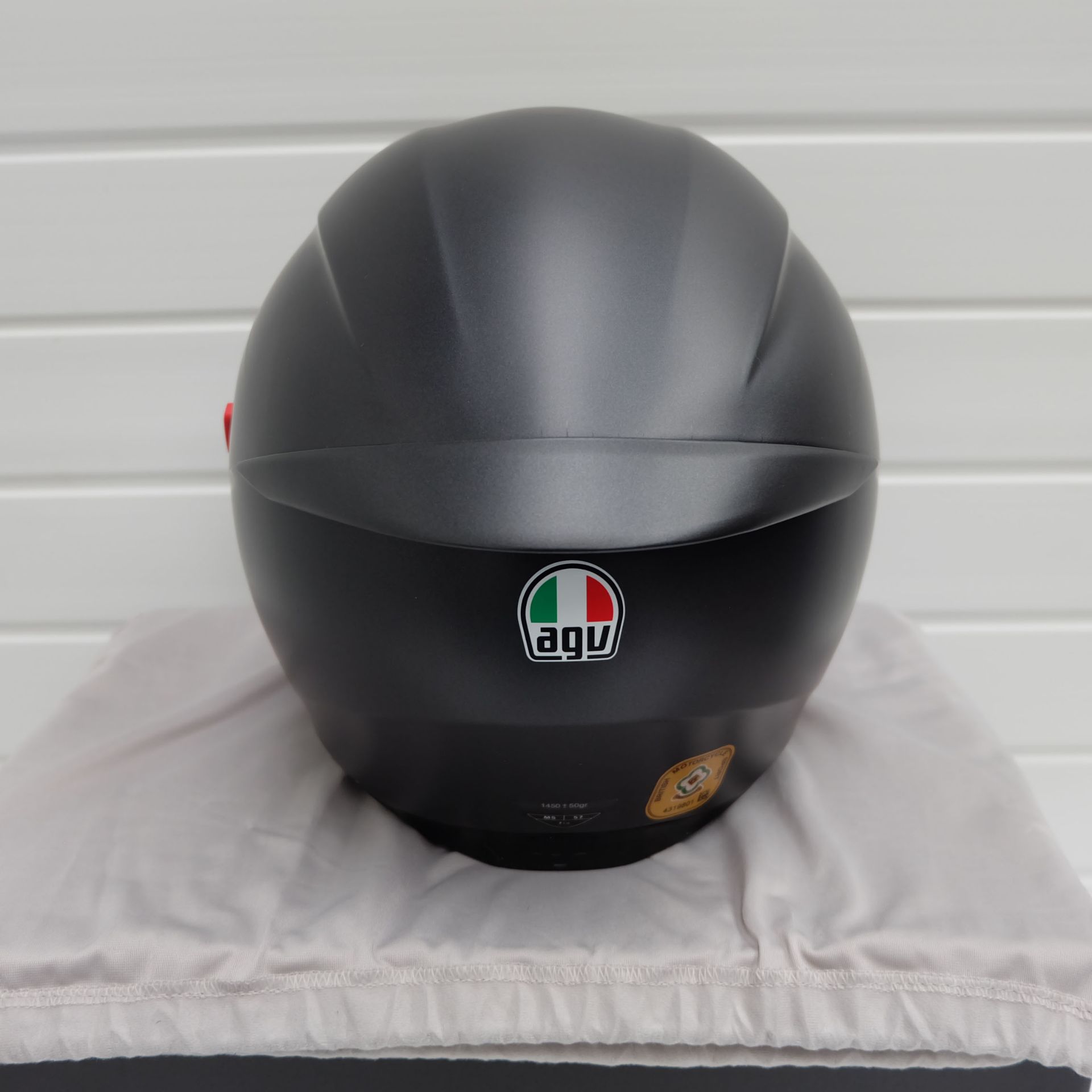 AGV K3 SV-S Full Face Helmet Matt Black Size Medium Small (Chin Missing/Visor Scratched) - Image 5 of 9
