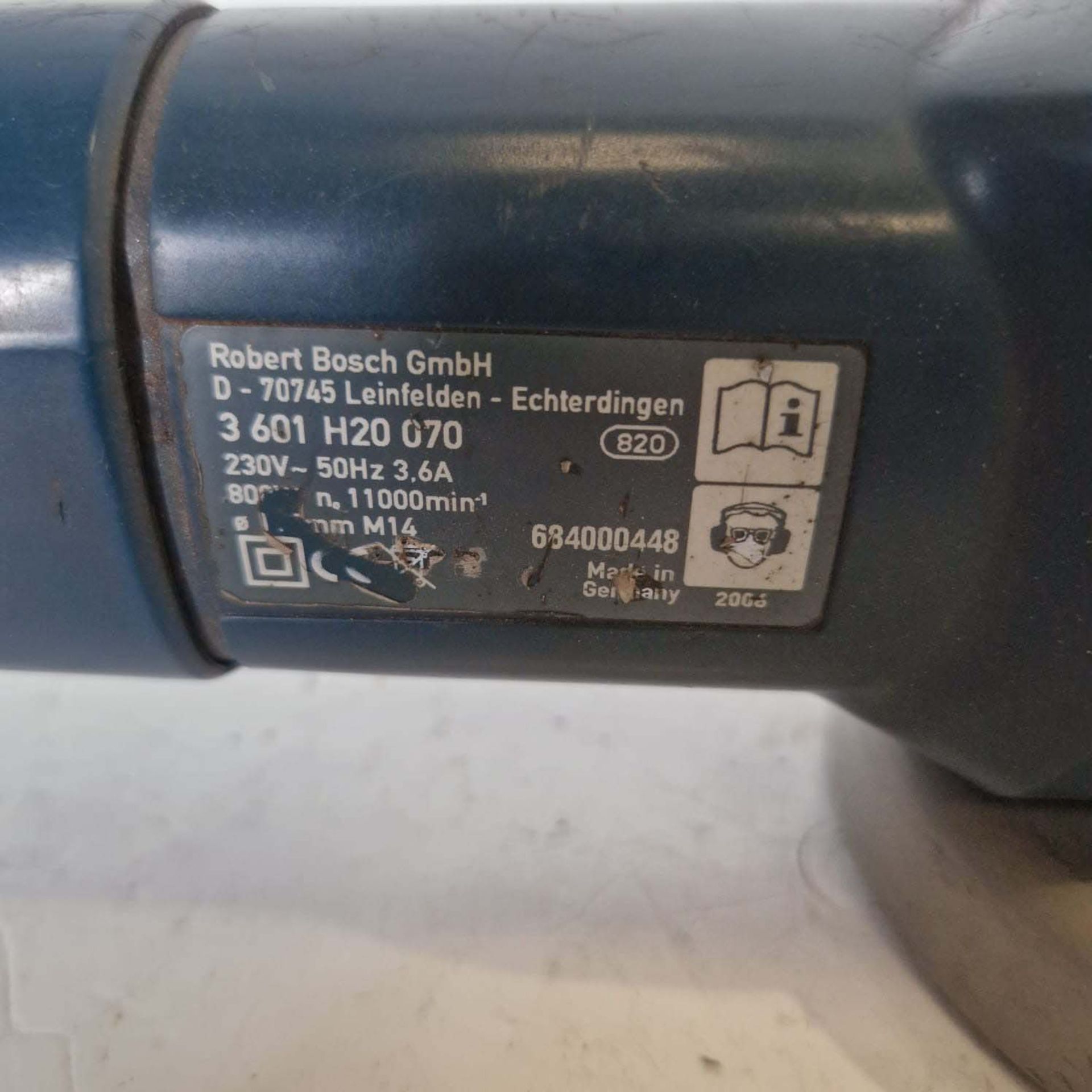 Bosch Model GWS 8-115 Professional Angle Grinder. 115mm Dia x 14mm. 230Volt. 800Watts. - Image 4 of 4